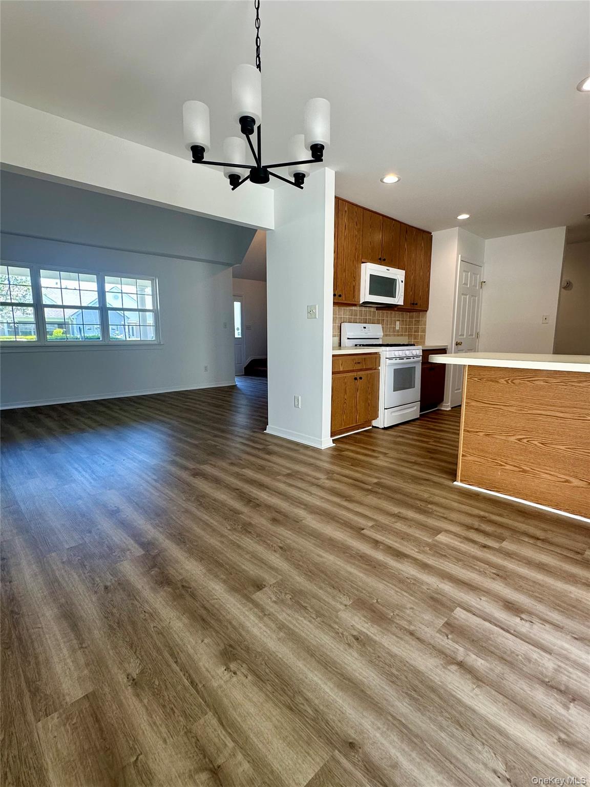 #10 photo, 1403 Pebble Beach Path, מחוז סאפוק Riverhead , NY 11901