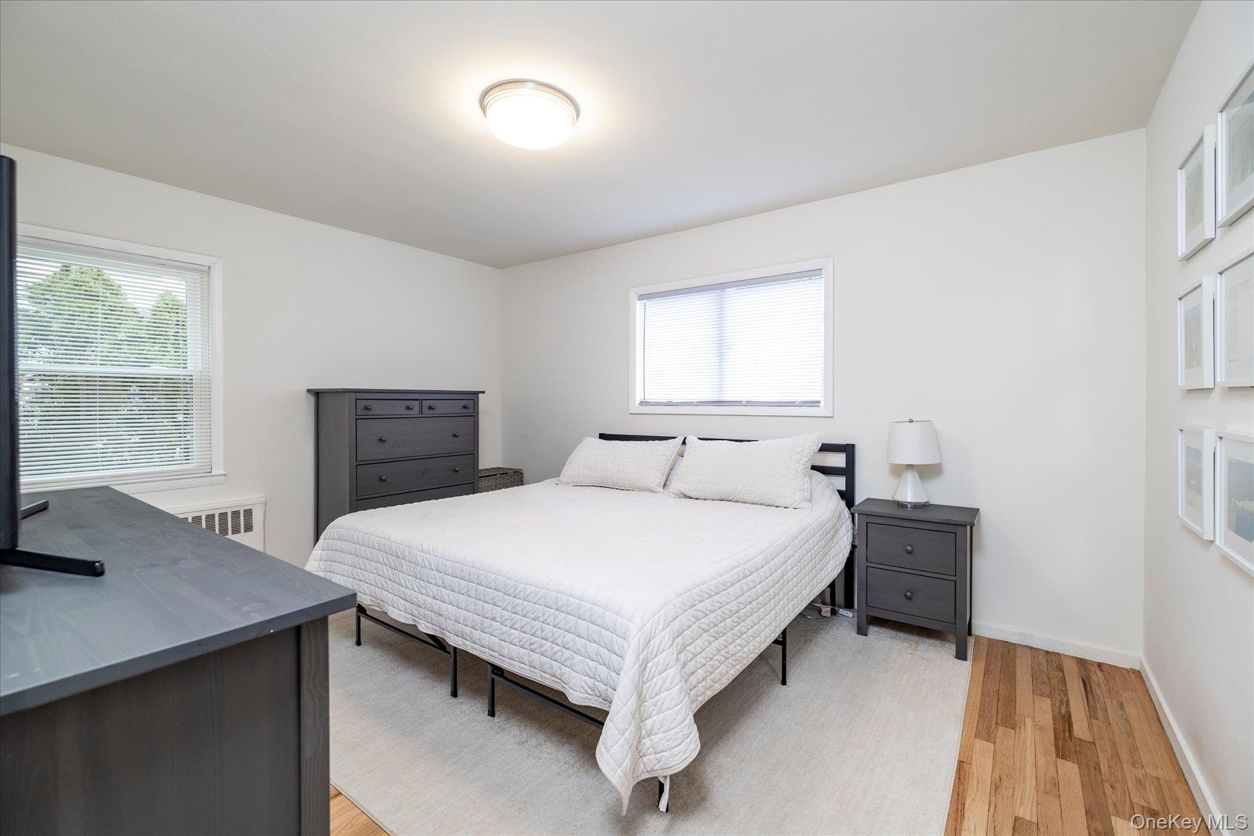 #10 photo, 108 Ambrose Avenue, Malverne , NY 11565