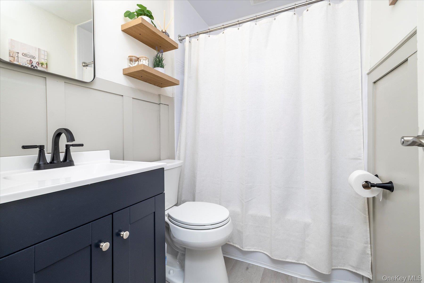 #14 photo, 108 Ambrose Avenue, Malverne , NY 11565