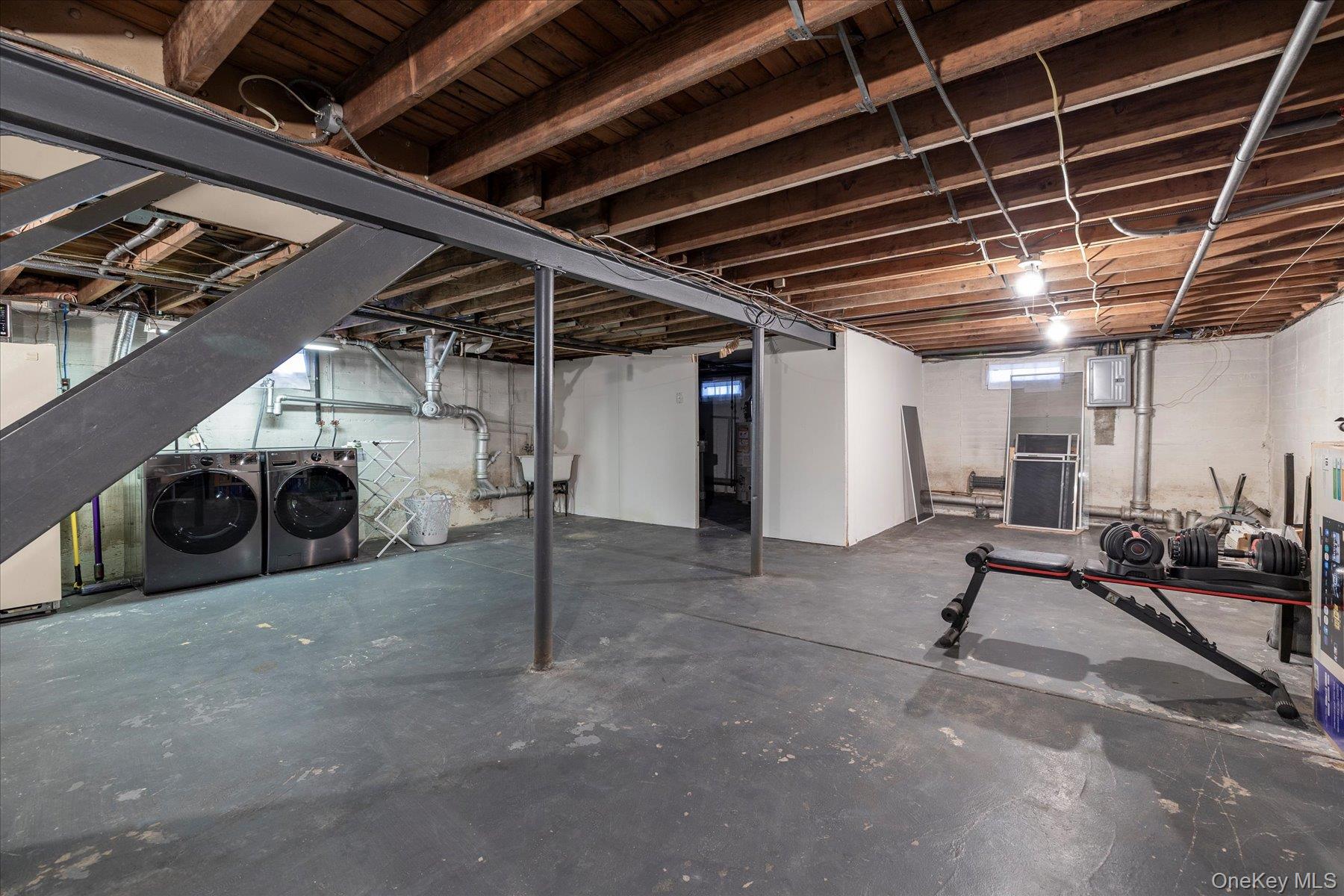 #15 photo, 108 Ambrose Avenue, Malverne , NY 11565