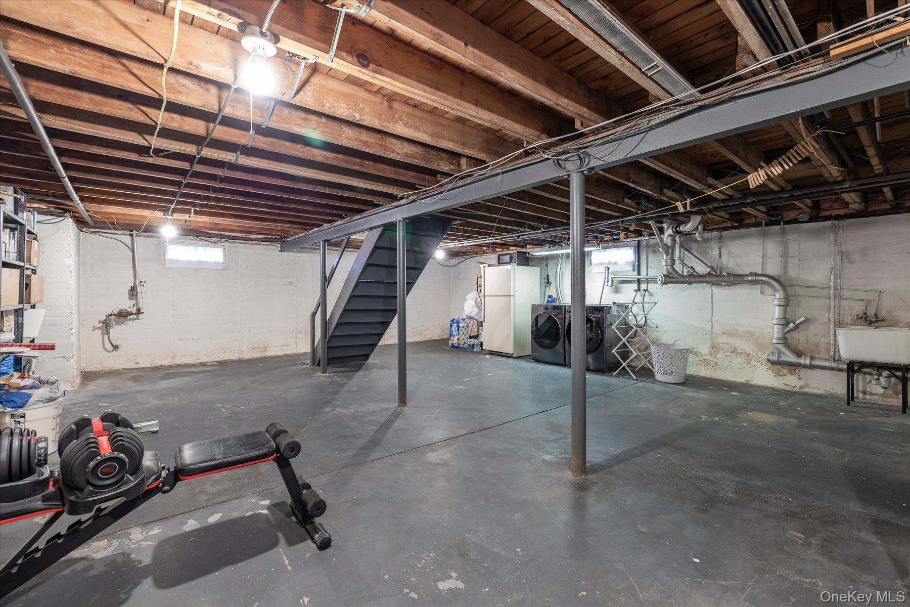 #16 photo, 108 Ambrose Avenue, Malverne , NY 11565