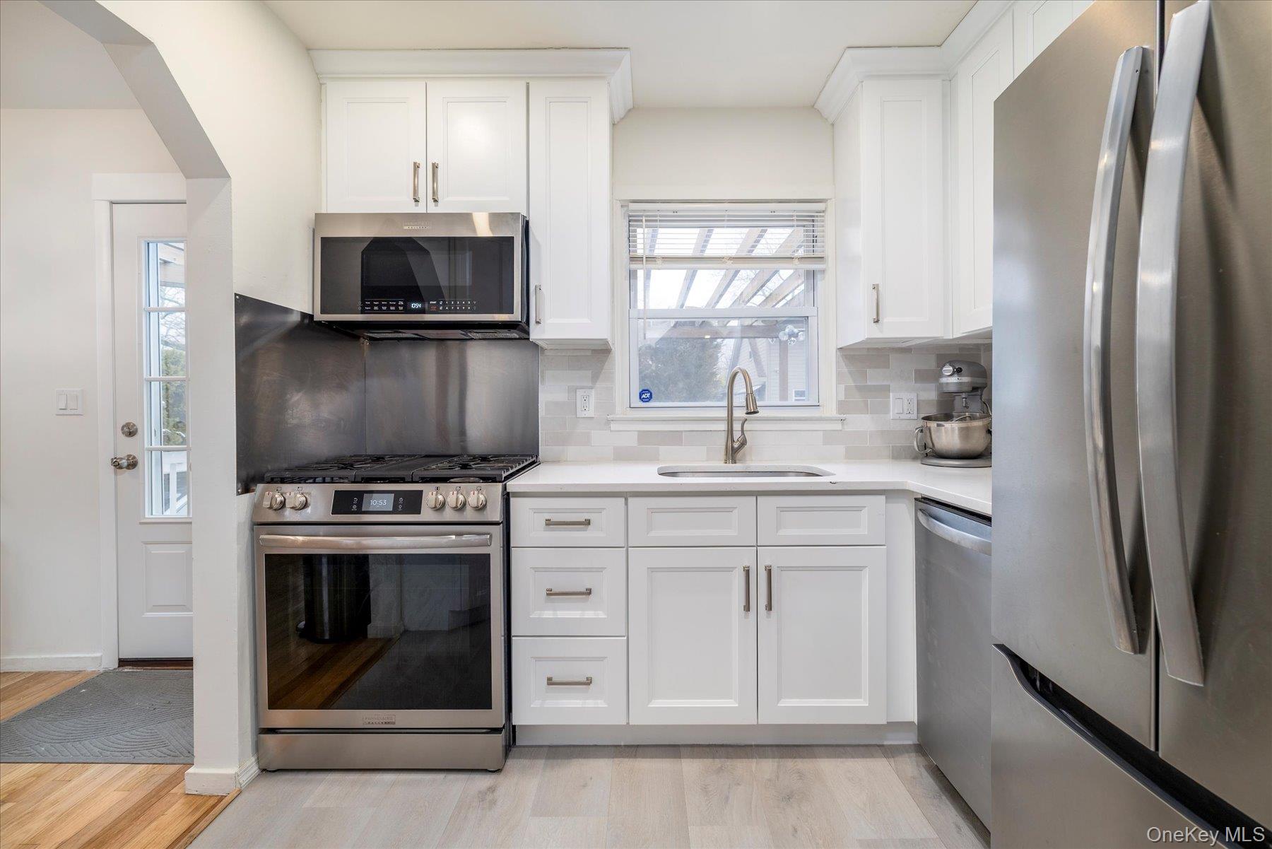 #8 photo, 108 Ambrose Avenue, Malverne , NY 11565