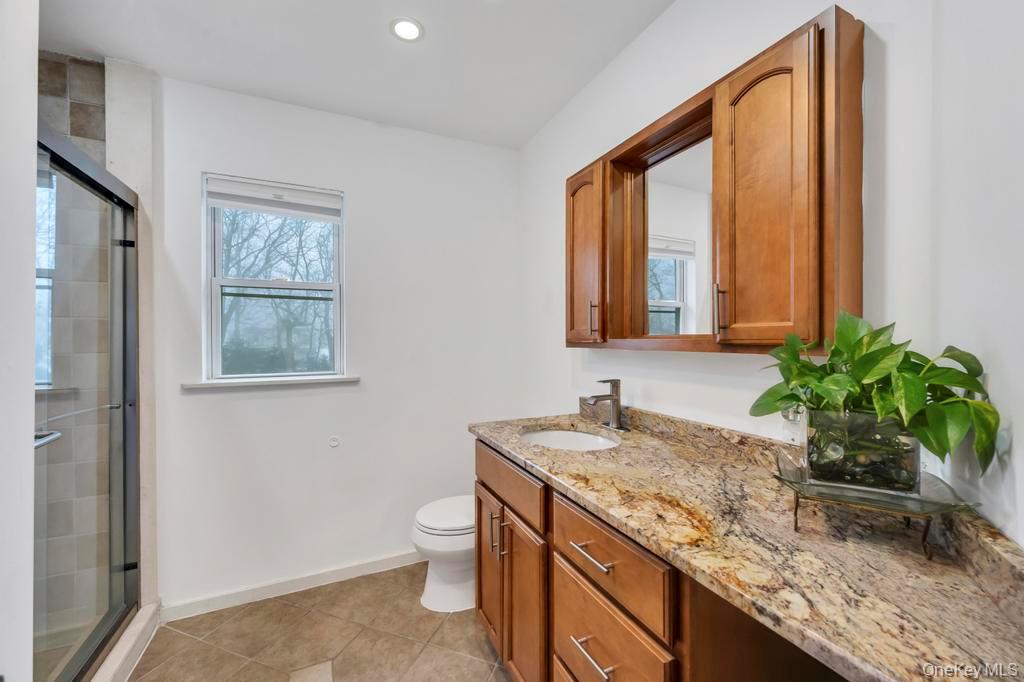 #6 photo, 159 Dawn Drive, מחוז סאפוק Centereach , NY 11720