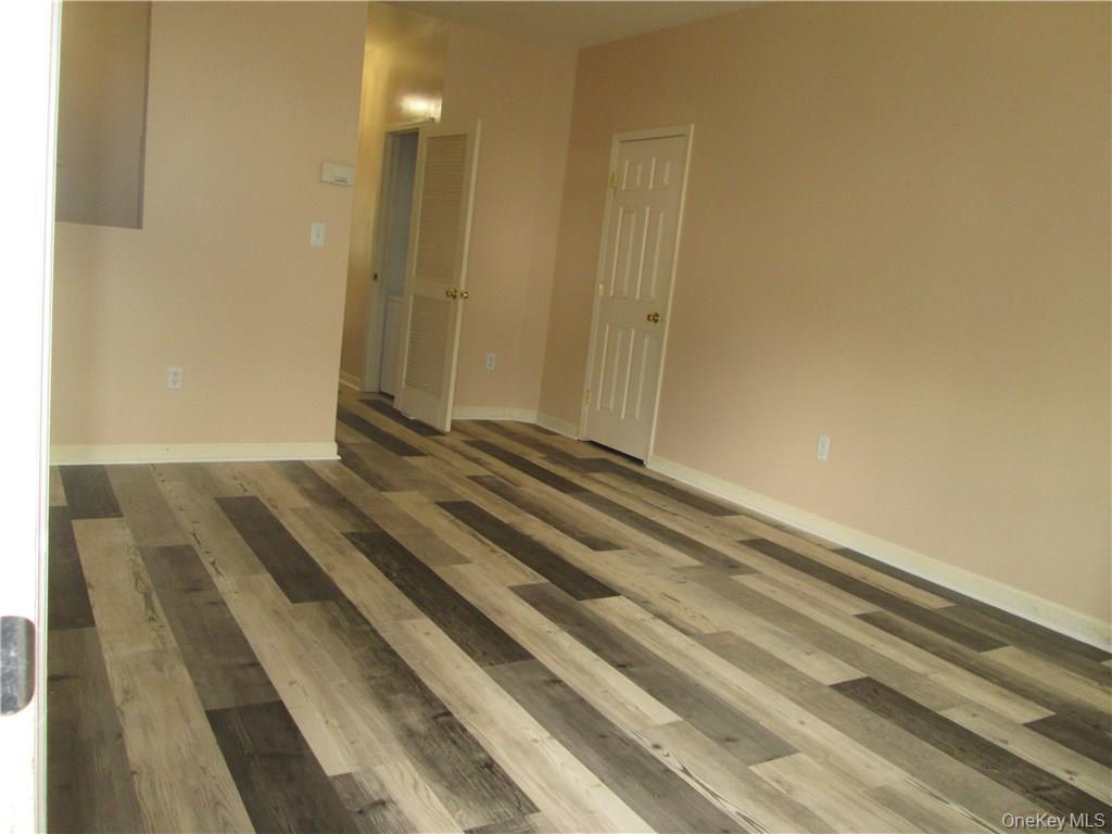 #4 photo, 75 Pipetown Hill Road, Nanuet , NY 10954