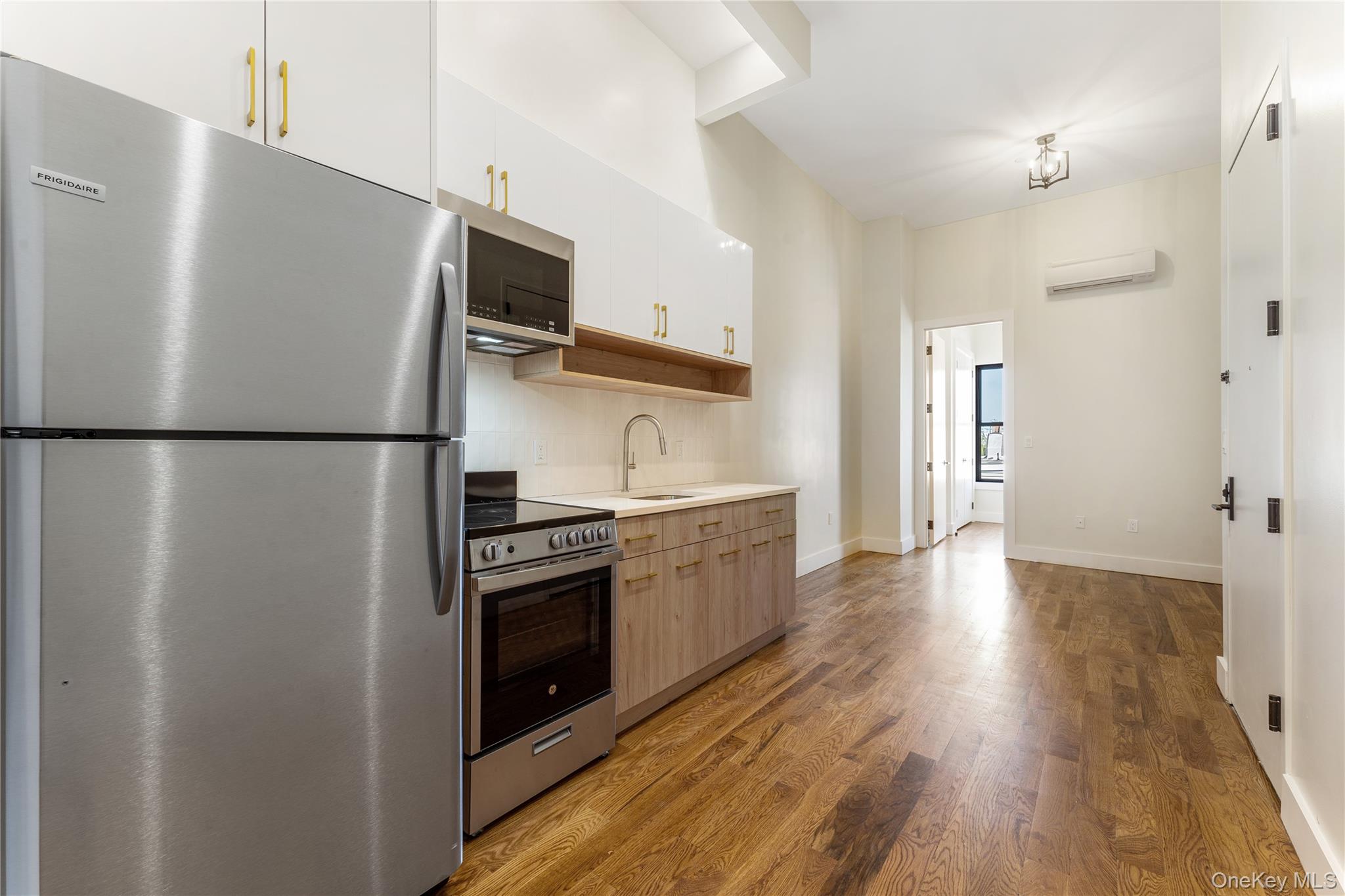 #13 photo, 42 Driggs Avenue, ब्रुकलीन Brooklyn , NY 11222