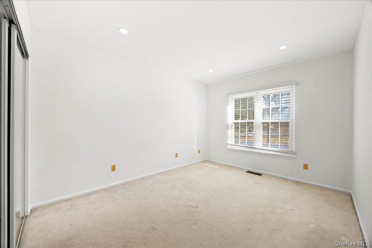 #20 photo, 192 Benefield Boulevard, 紐約州 Peekskill , NY 10566