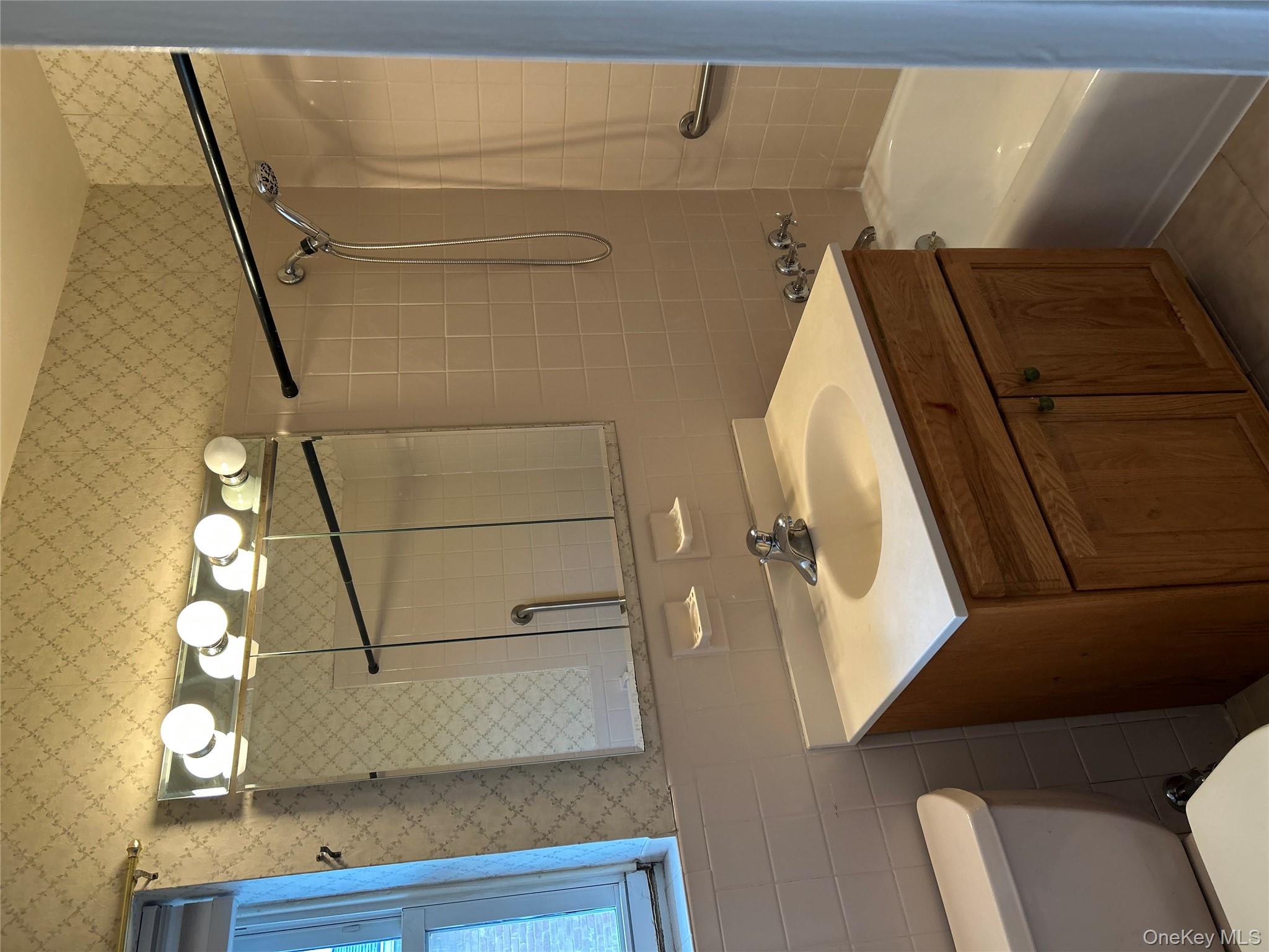 #7 photo, 140 Meyer Oval, Pearl River , NY 10965