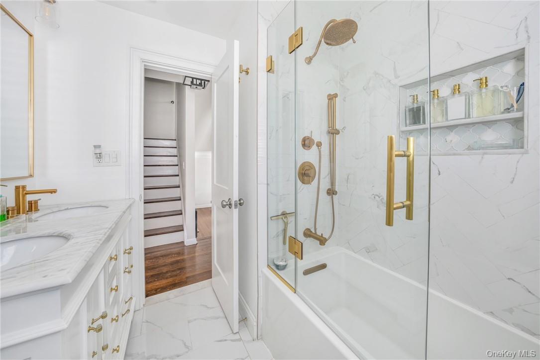 #11 photo, 72 Brook Street, Scarsdale , NY 10583