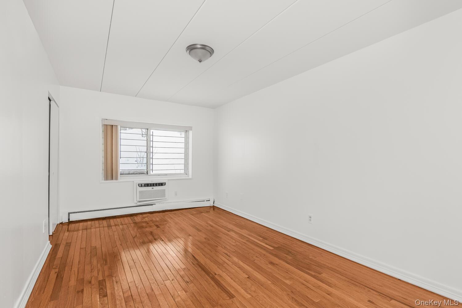 #10 photo, 2035 Central Park Avenue, Yonkers , NY 10710