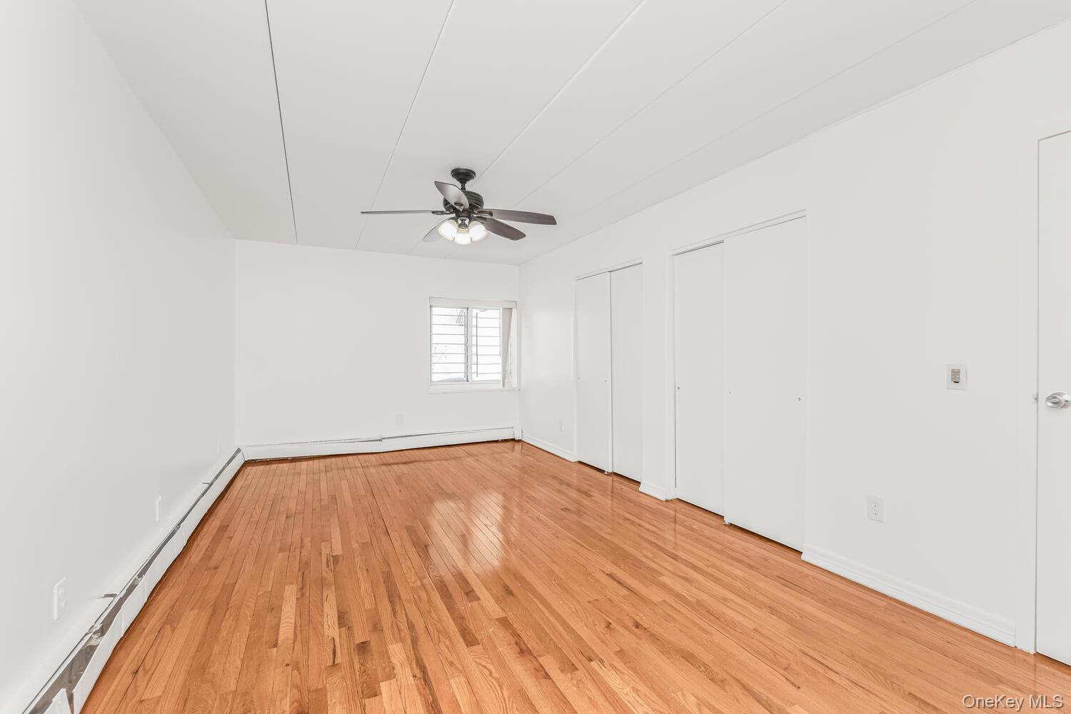 #6 photo, 2035 Central Park Avenue, Yonkers , NY 10710