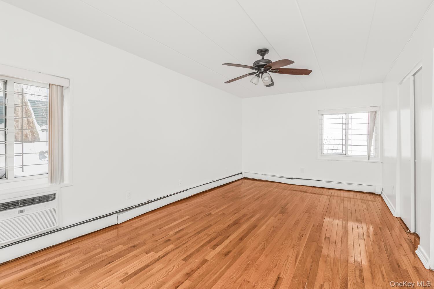 #8 photo, 2035 Central Park Avenue, Yonkers , NY 10710