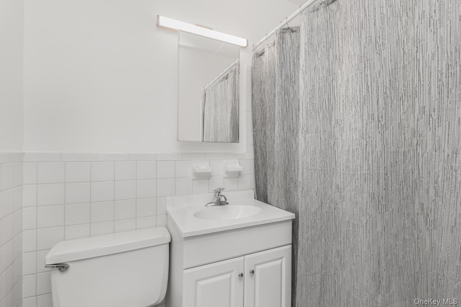 #9 photo, 2035 Central Park Avenue, Yonkers , NY 10710