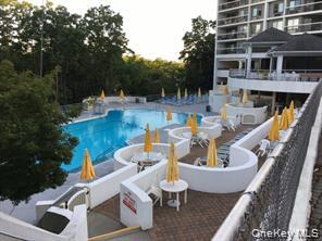 #11 photo, 500 High Point Drive, 뉴욕주 Hartsdale , NY 10530