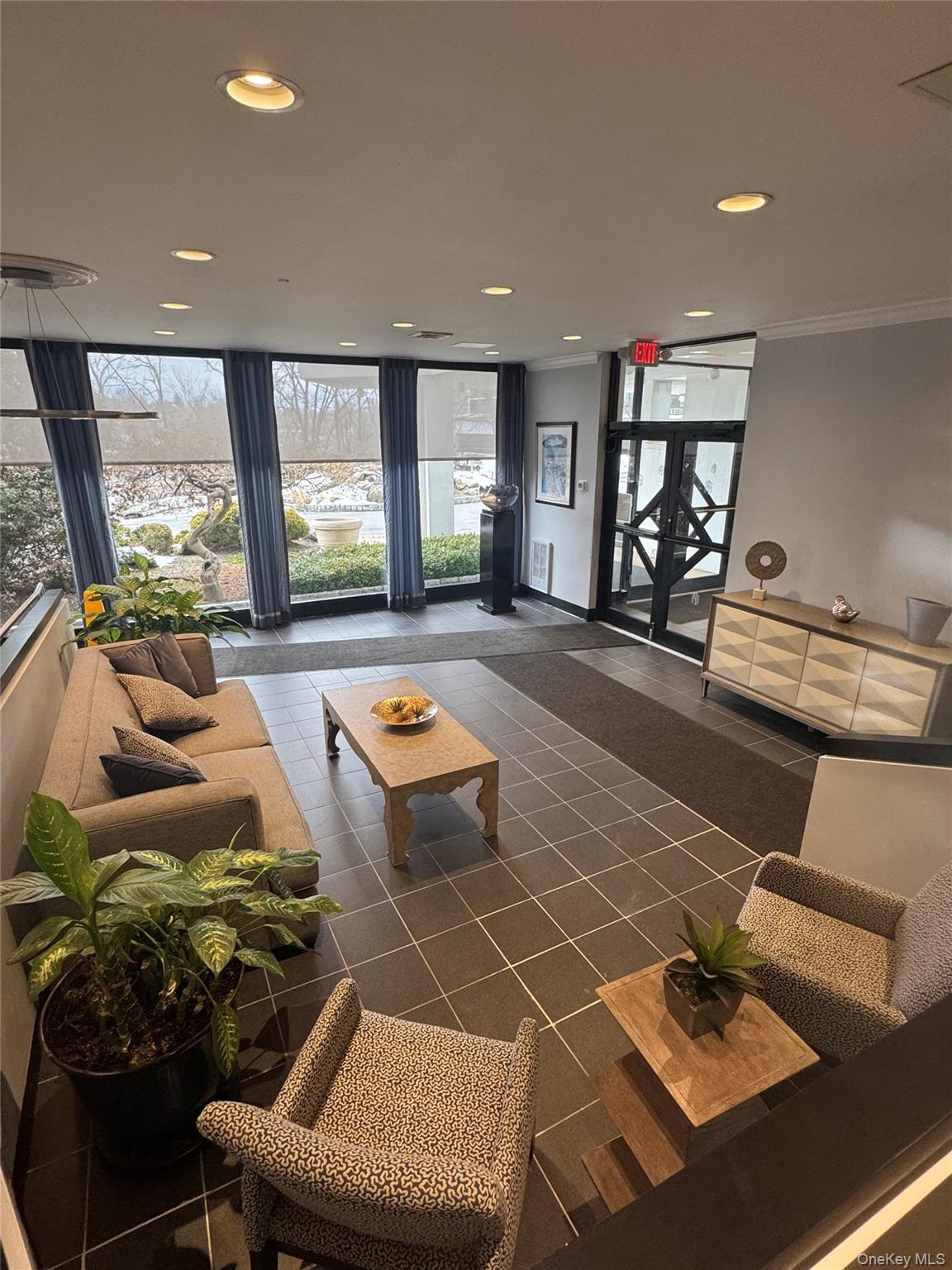 #9 photo, 500 High Point Drive, 뉴욕주 Hartsdale , NY 10530