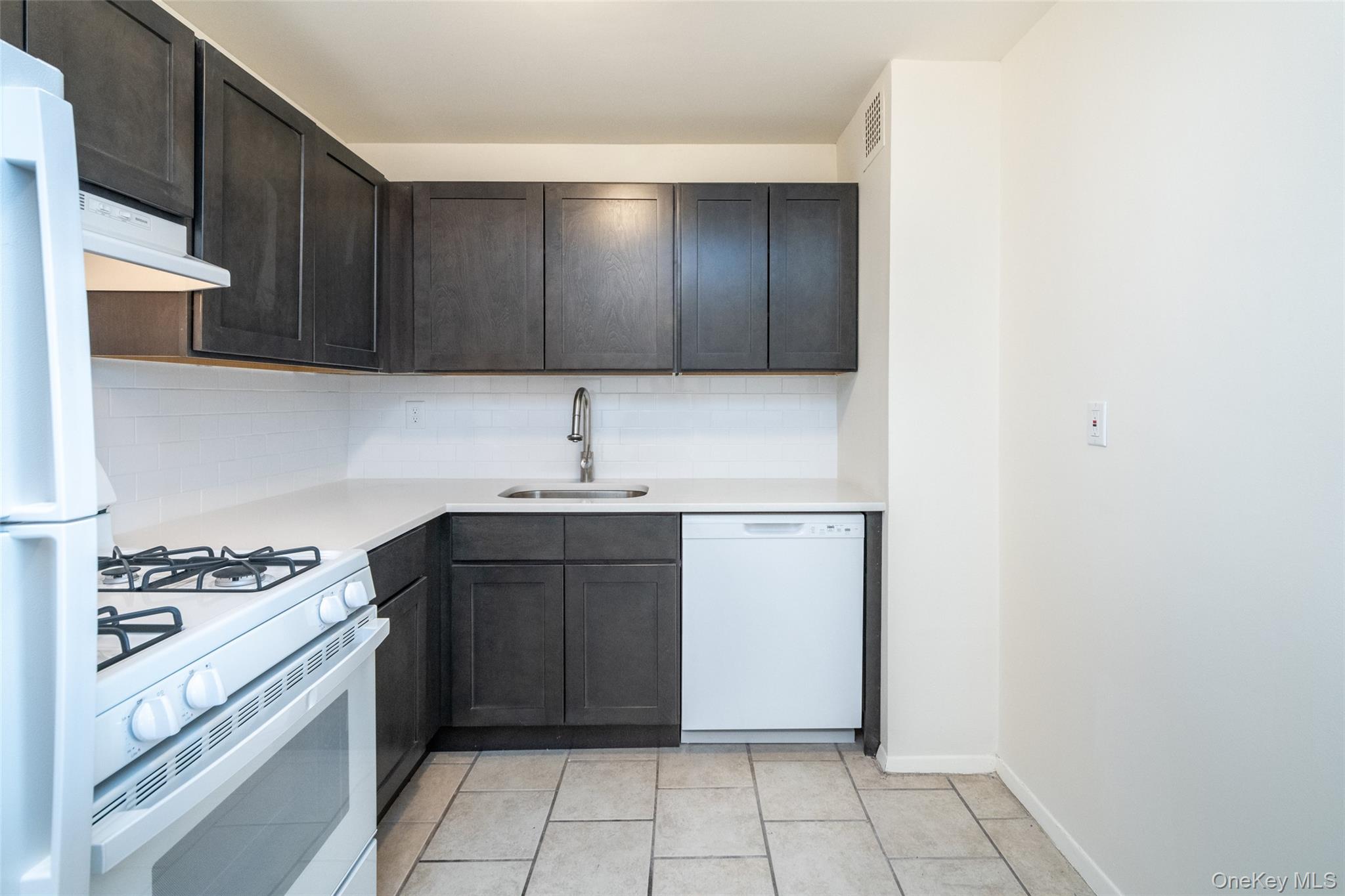 #10 photo, 125 Lake Street, White Plains , NY 10604