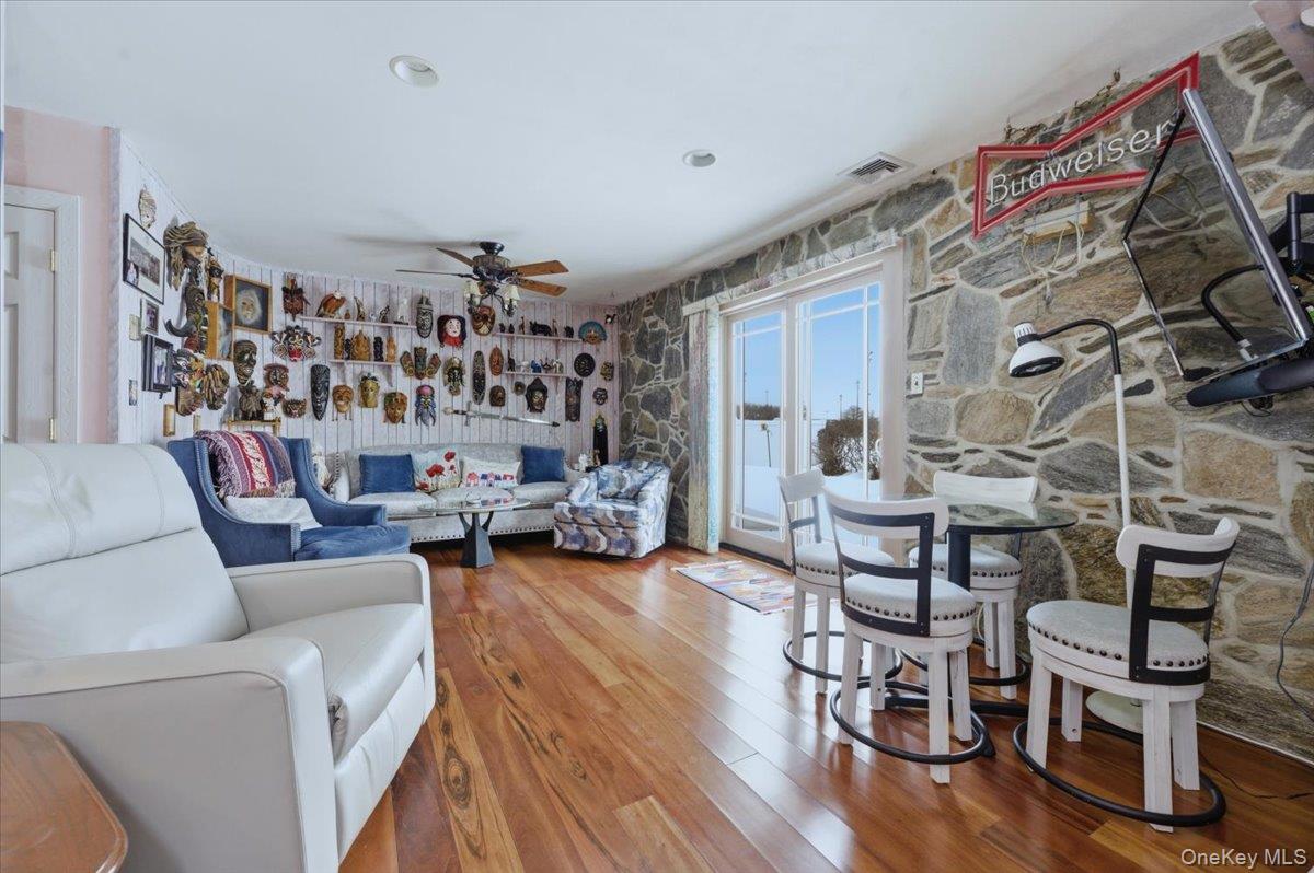 #10 photo, 3881 Greentree Drive, Oceanside , NY 11572