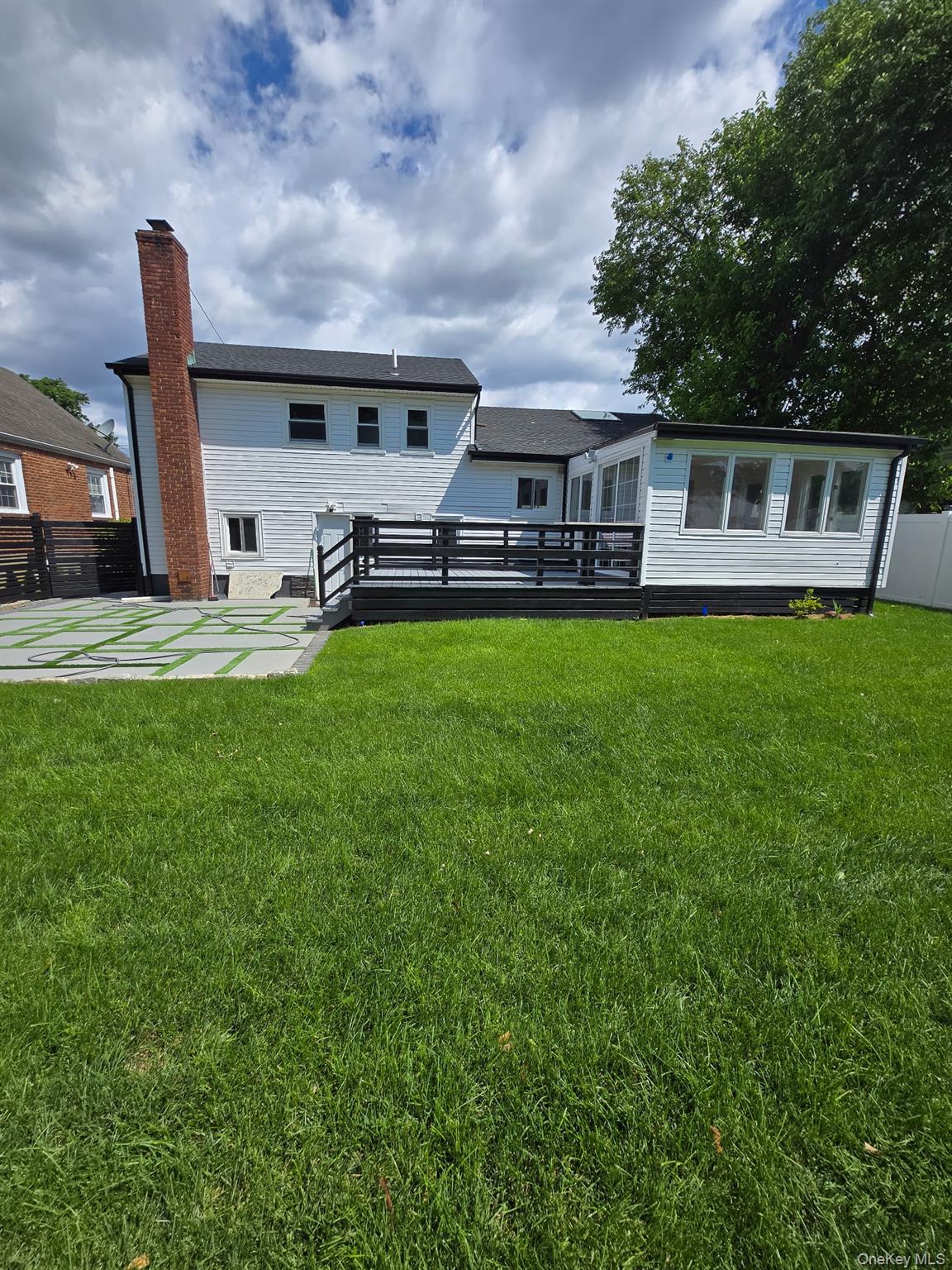 #17 photo, 712 Barnes Avenue, Baldwin , NY 11510