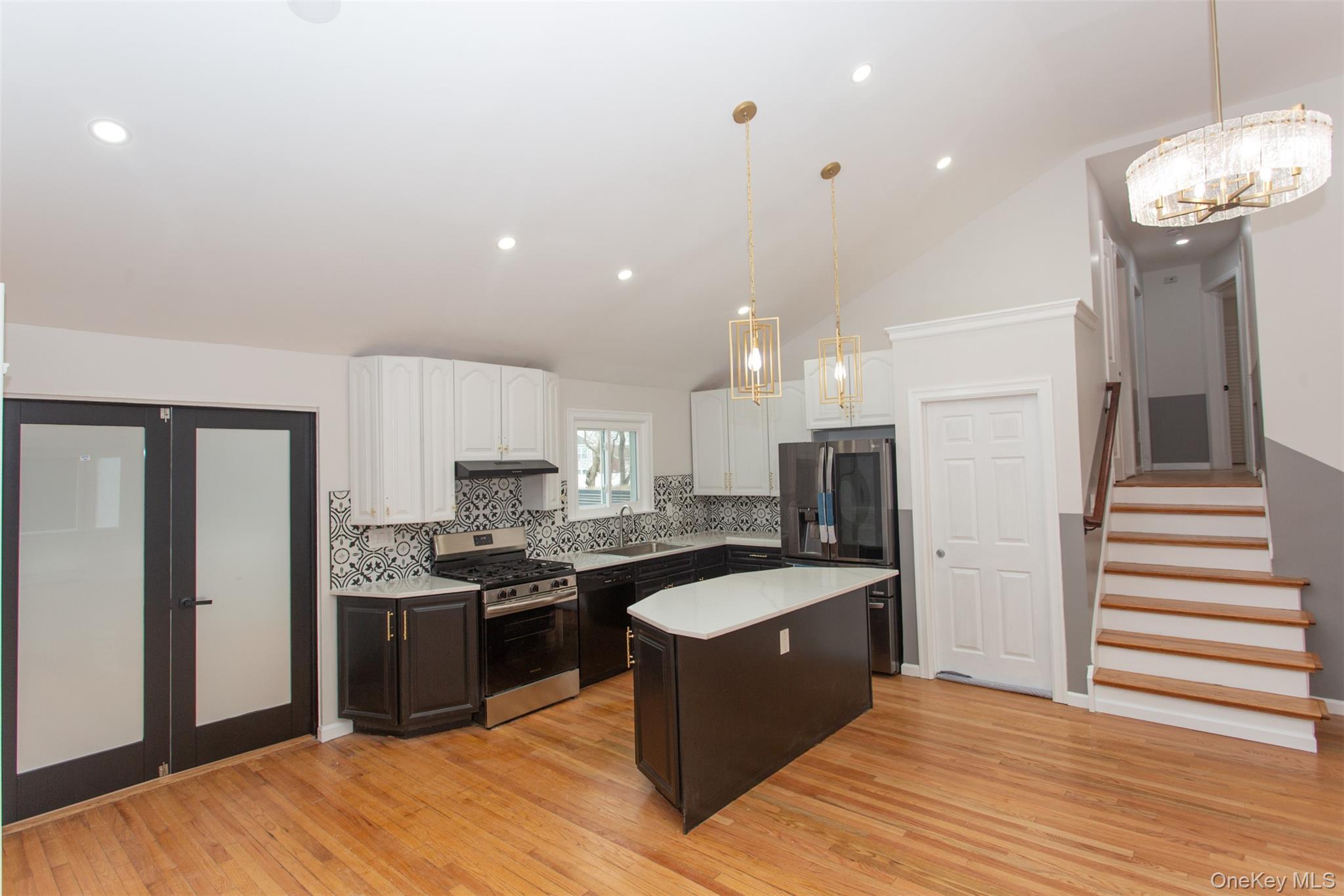 #7 photo, 712 Barnes Avenue, Baldwin , NY 11510