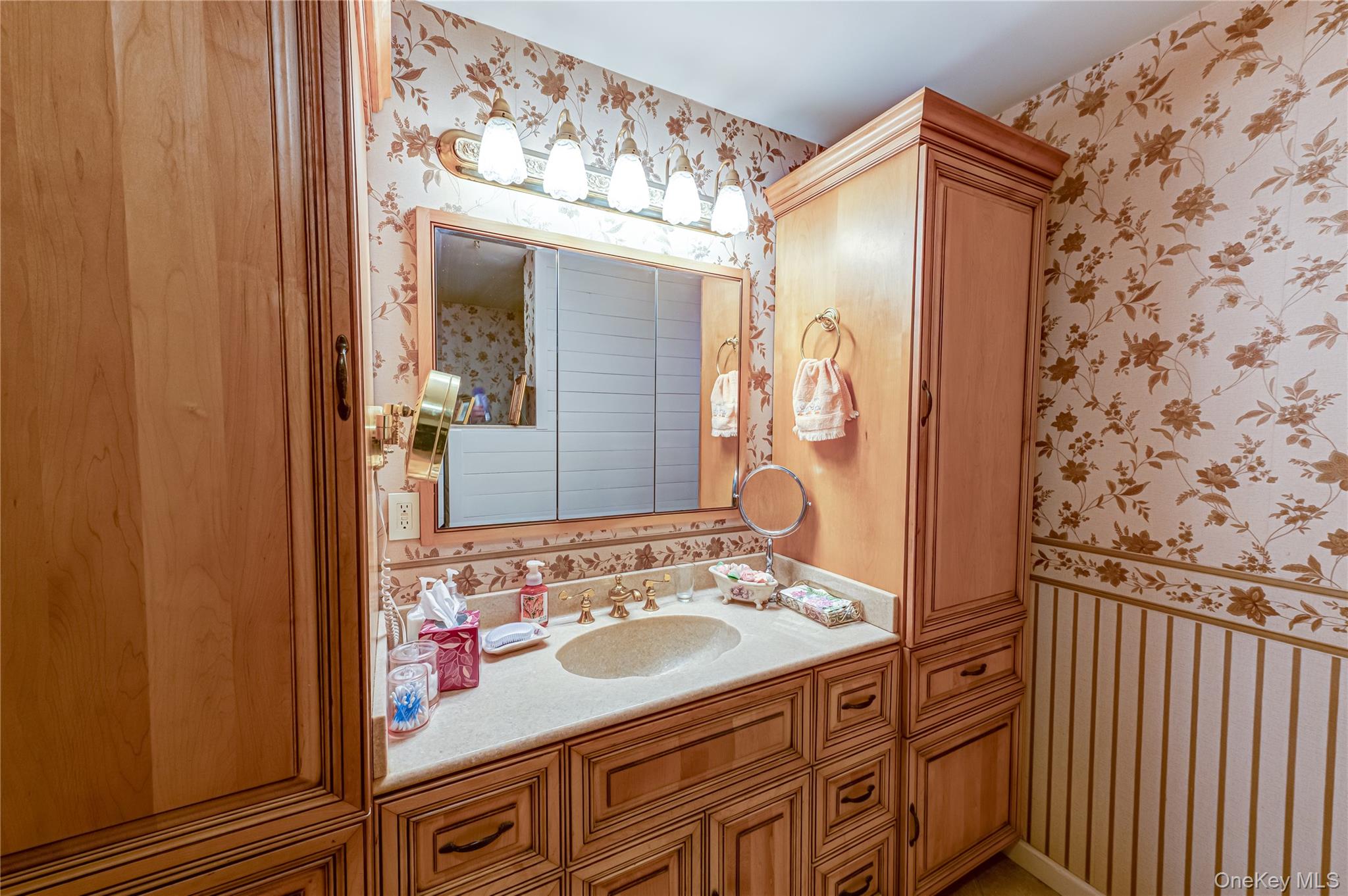 #17 photo, 12 Blue Point Road, सफ़ोक काउंटी Holtsville , NY 11742