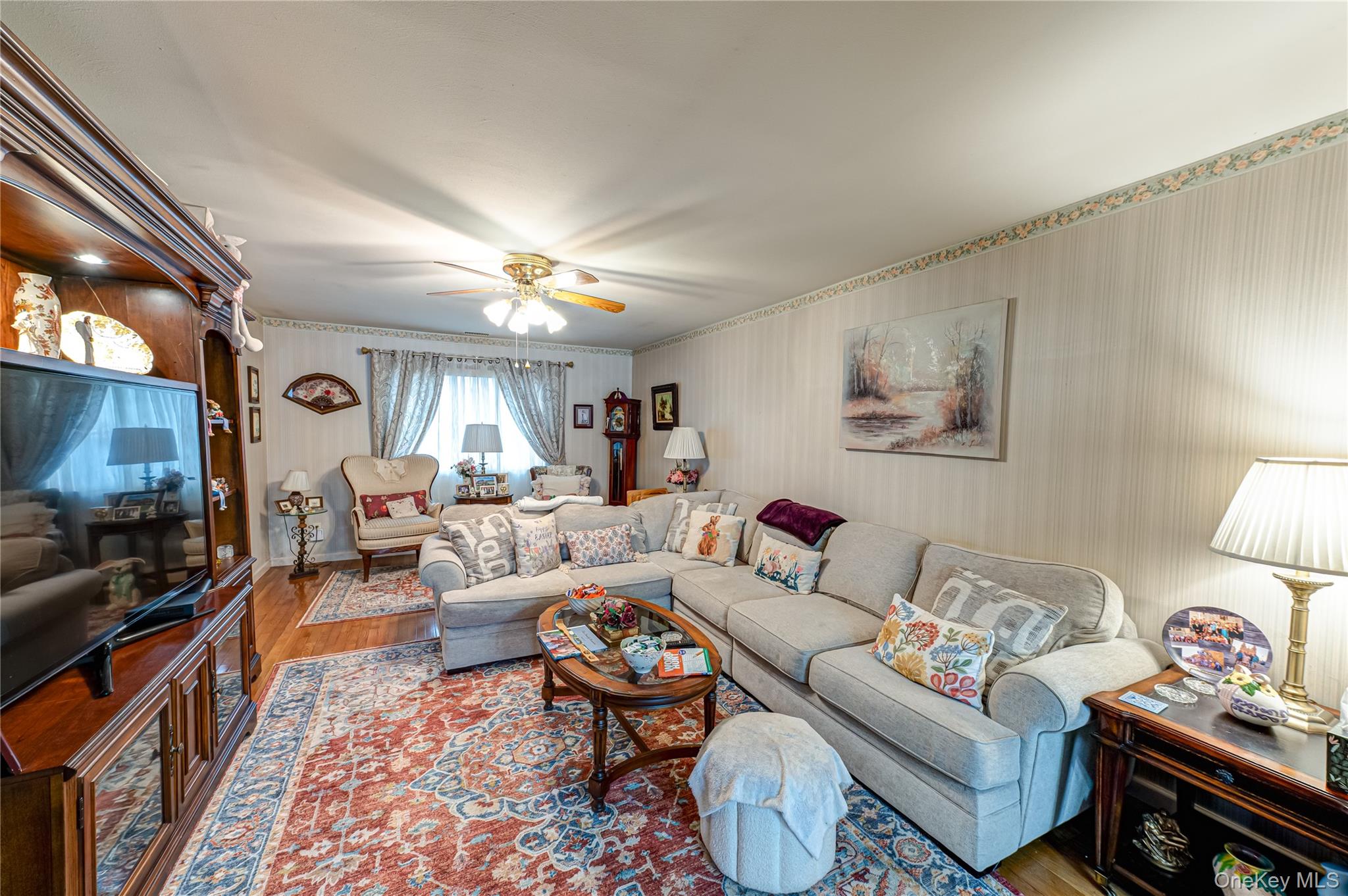 #8 photo, 12 Blue Point Road, सफ़ोक काउंटी Holtsville , NY 11742