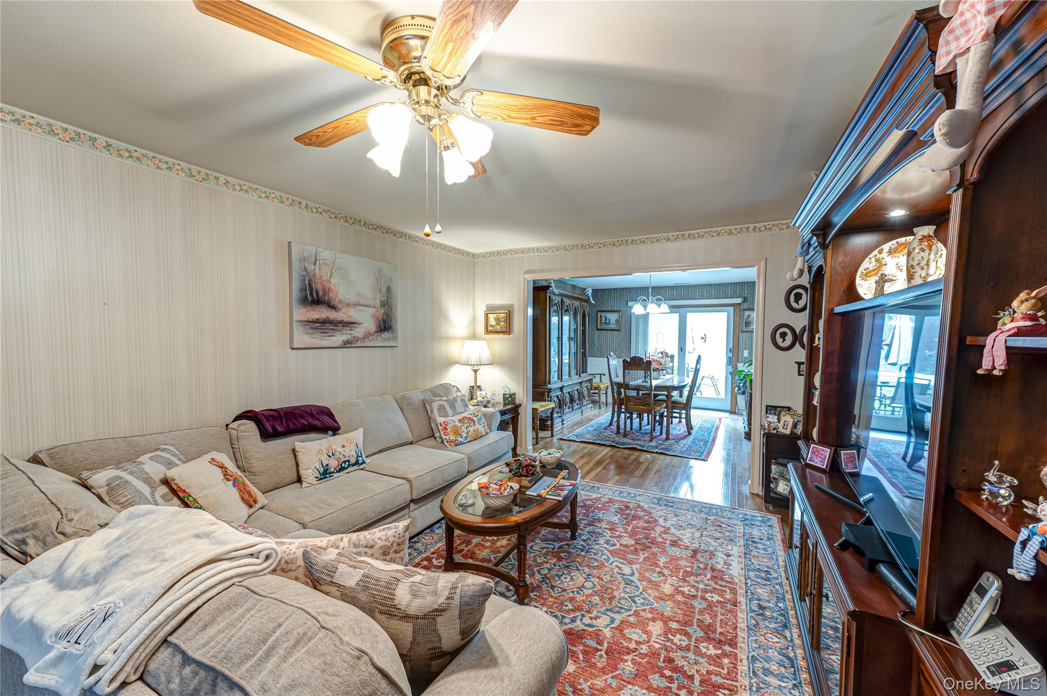 #9 photo, 12 Blue Point Road, सफ़ोक काउंटी Holtsville , NY 11742