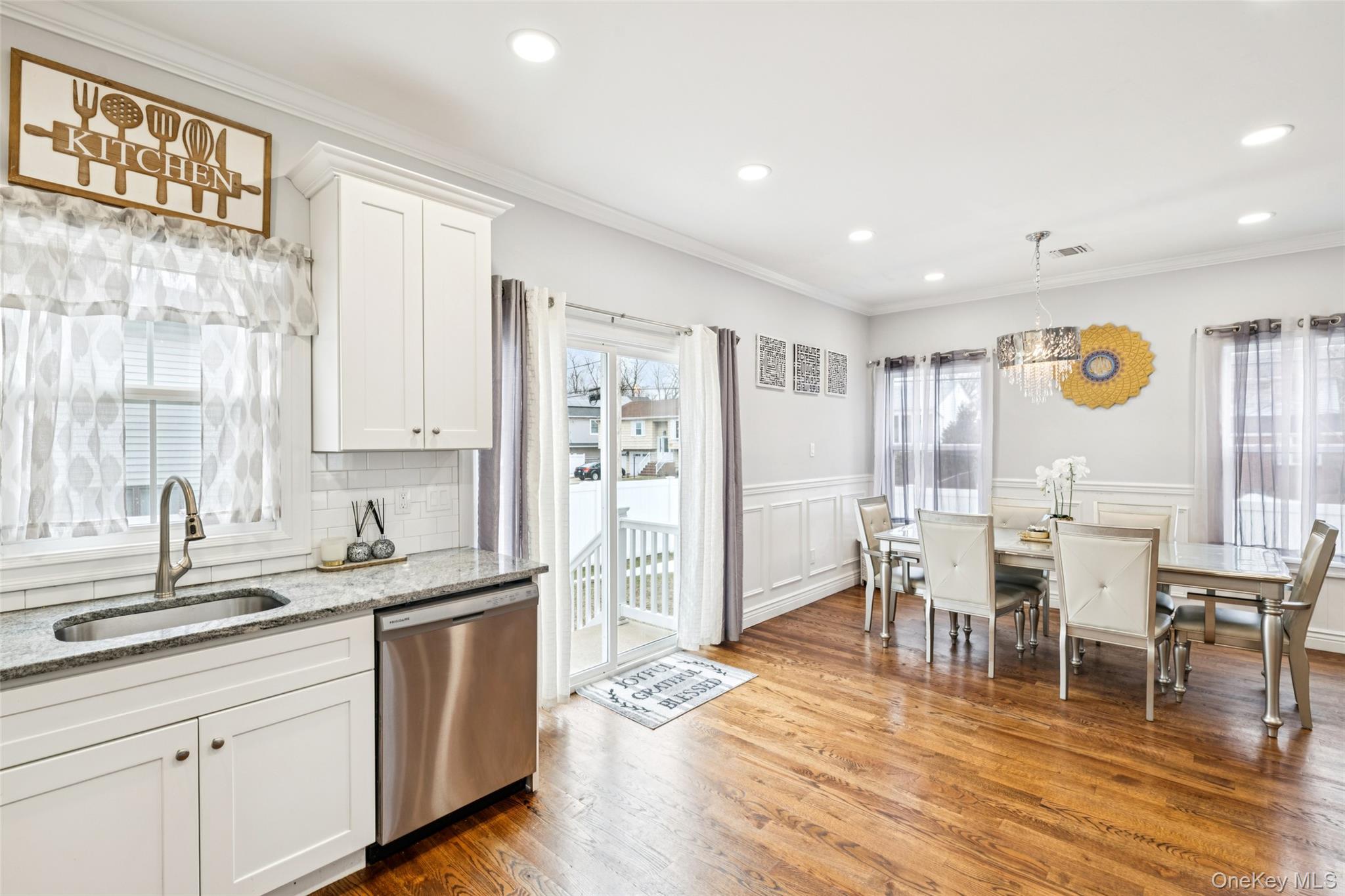 #11 photo, 2162 Seamans Neck Road, מחוז נסאו Seaford , NY 11783