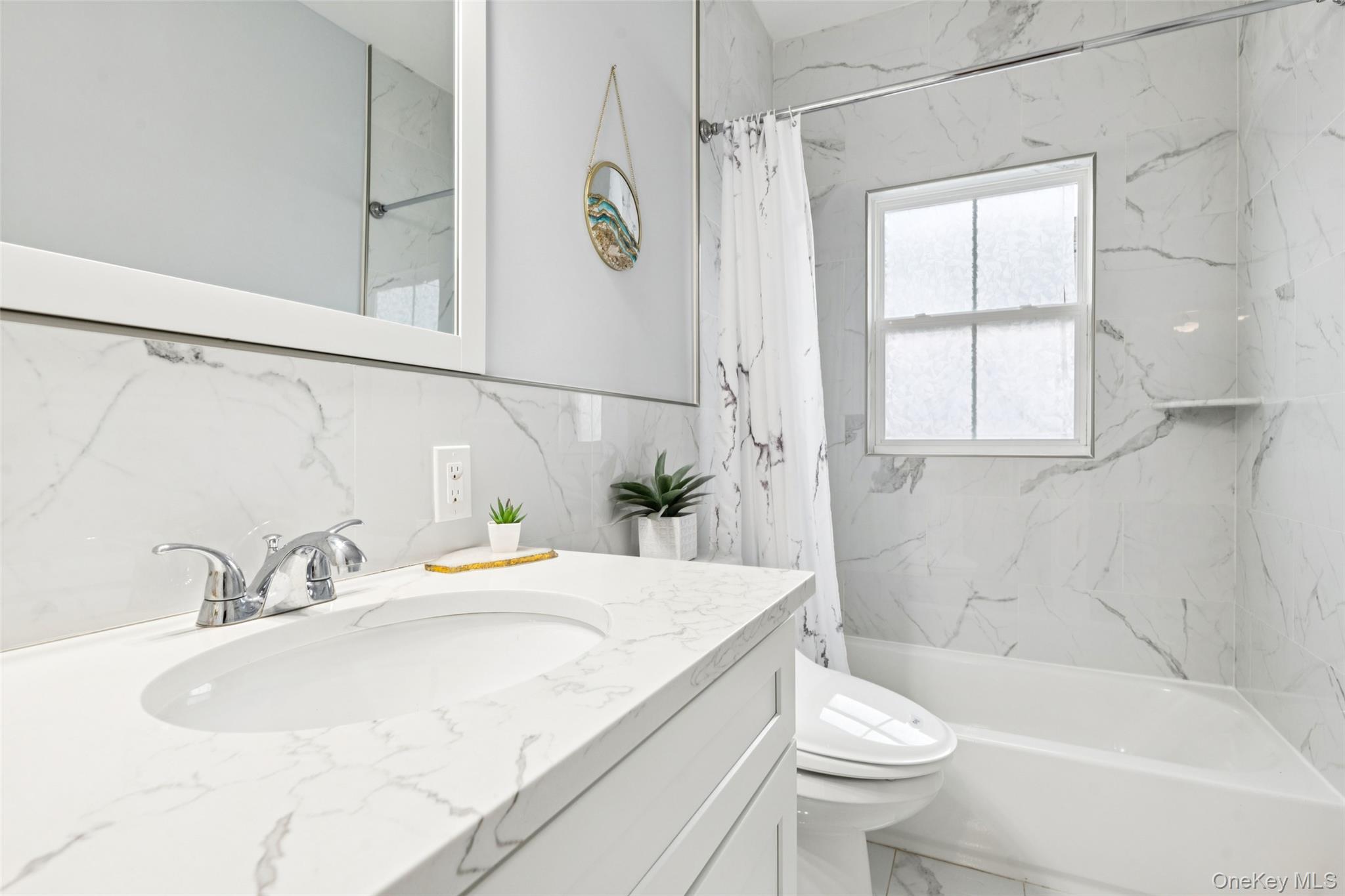 #14 photo, 2162 Seamans Neck Road, מחוז נסאו Seaford , NY 11783