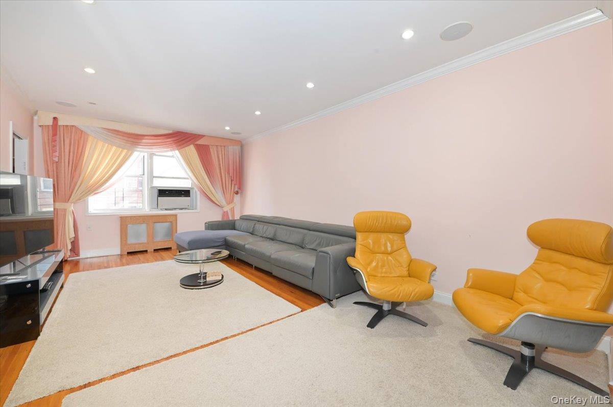 #5 photo, 6361 99th Street, Rego Park , NY 11374