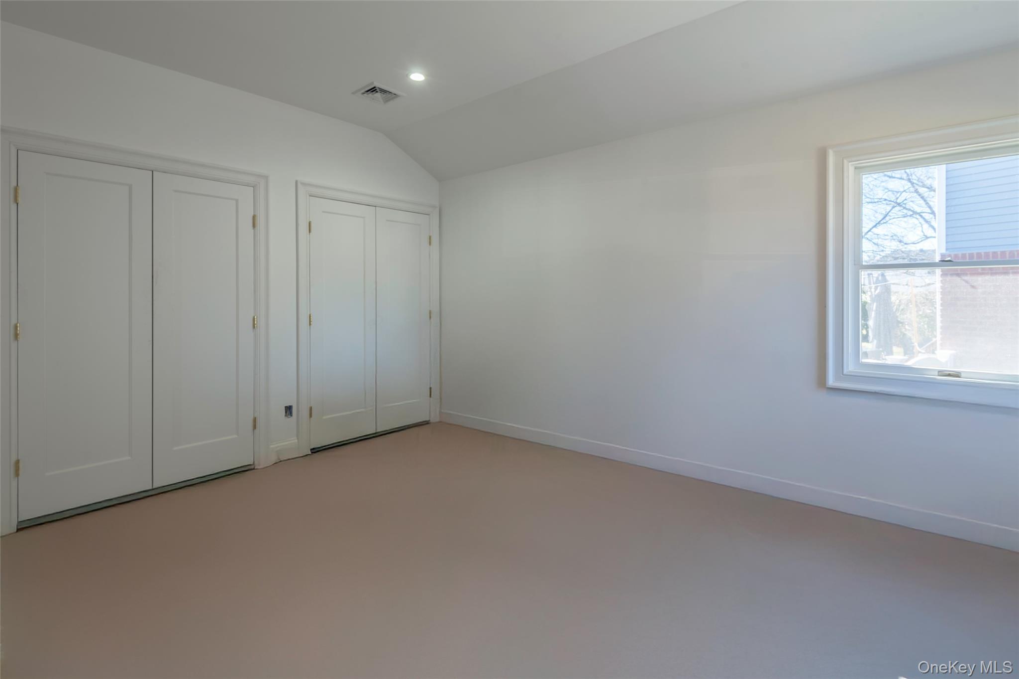 #20 photo, 1070 Maple Lane, 长岛 New Hyde Park , NY 11040