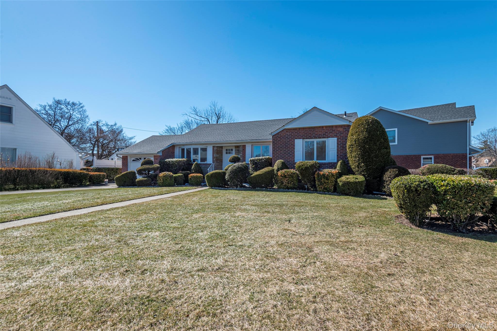 #3 photo, 1070 Maple Lane, 长岛 New Hyde Park , NY 11040