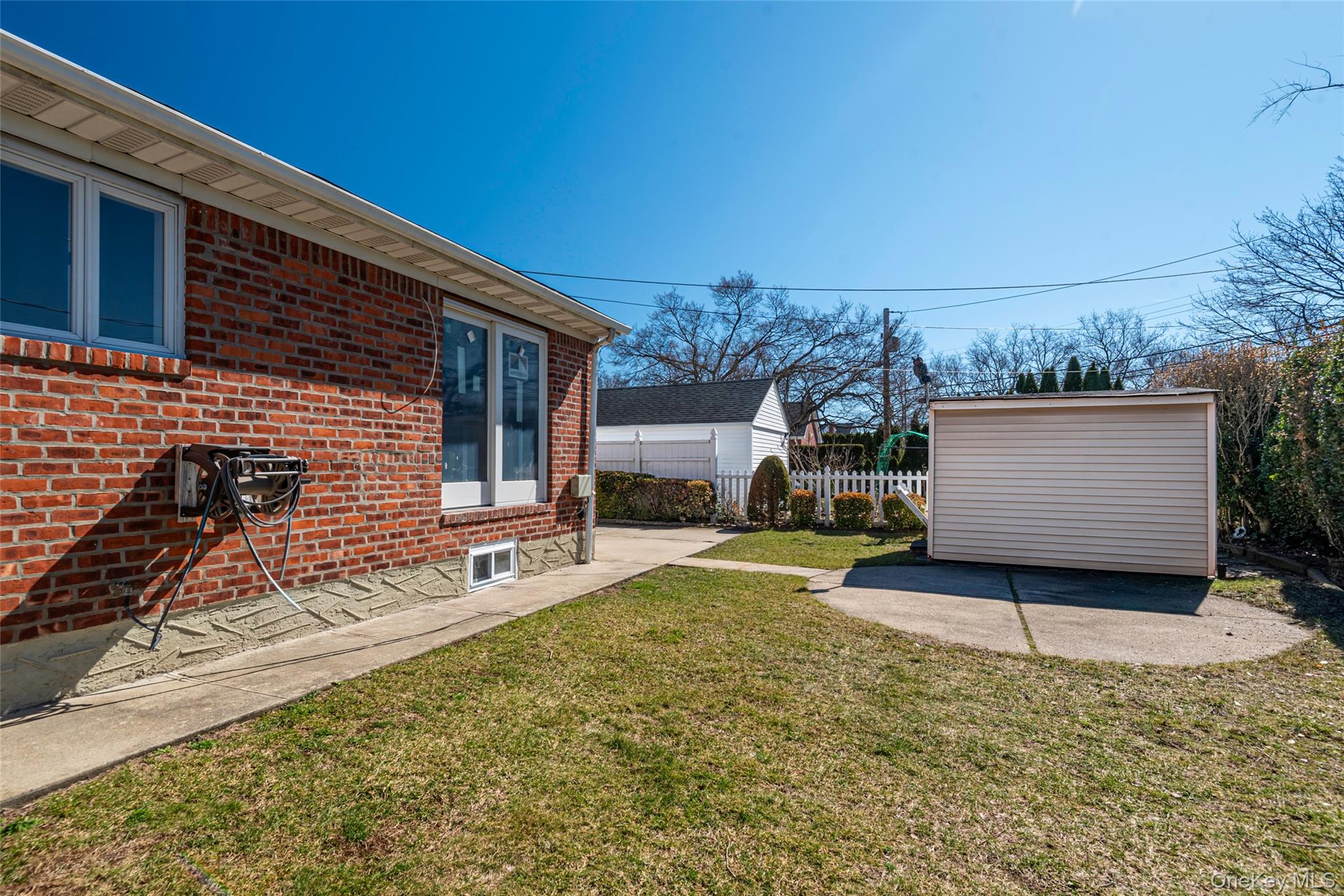 #8 photo, 1070 Maple Lane, 长岛 New Hyde Park , NY 11040