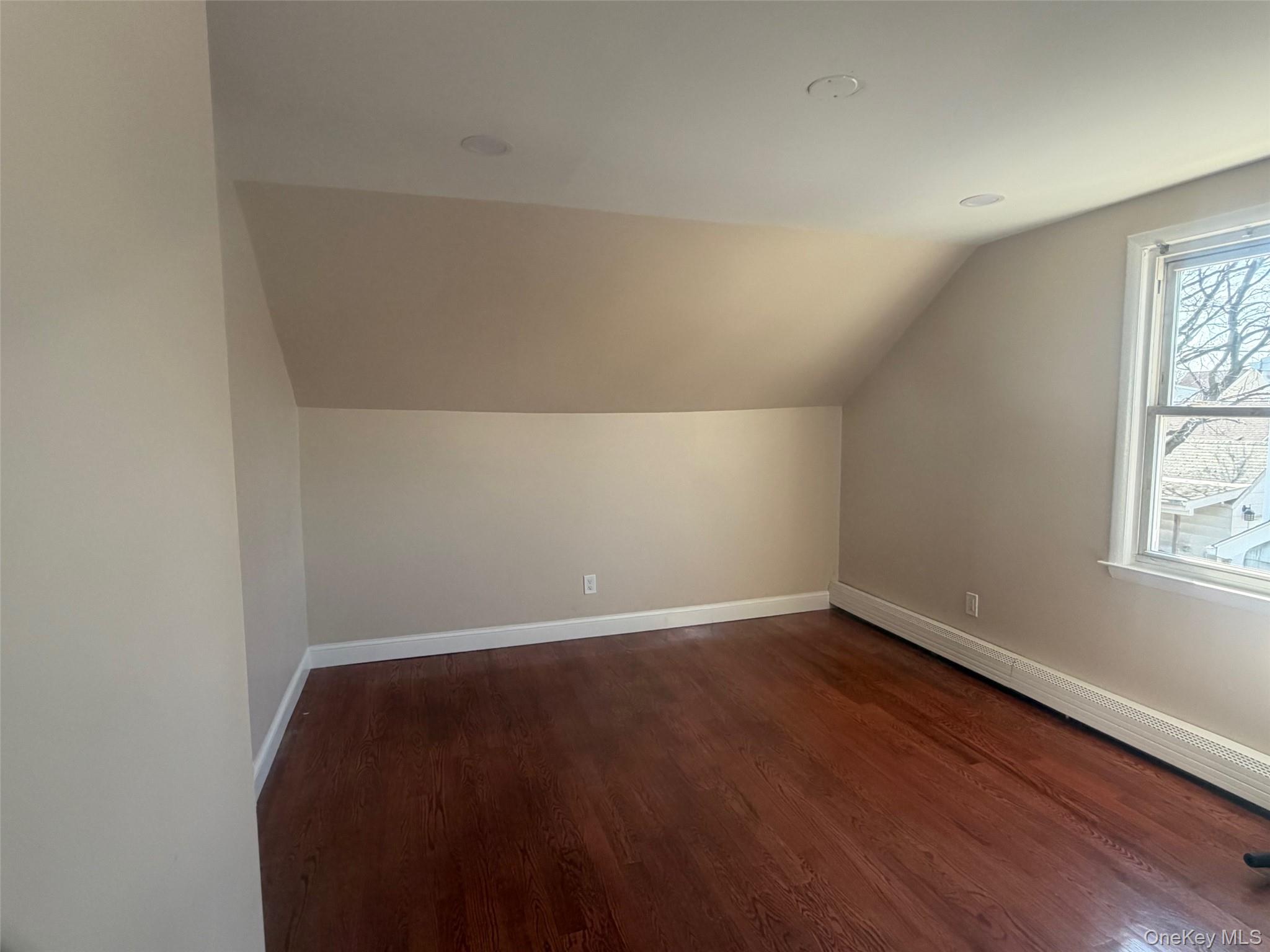 #6 photo, 73 Willoughby Avenue, Hicksville , NY 11801