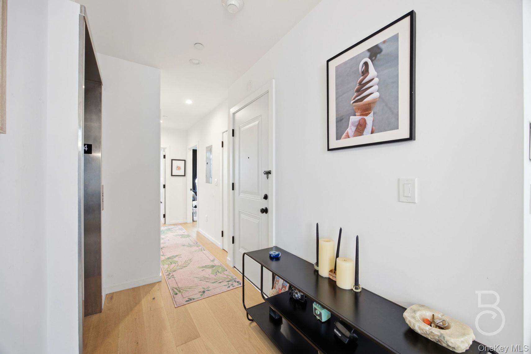 #18 photo, 20-48 Steinway Street, קווינס Astoria , NY 11105