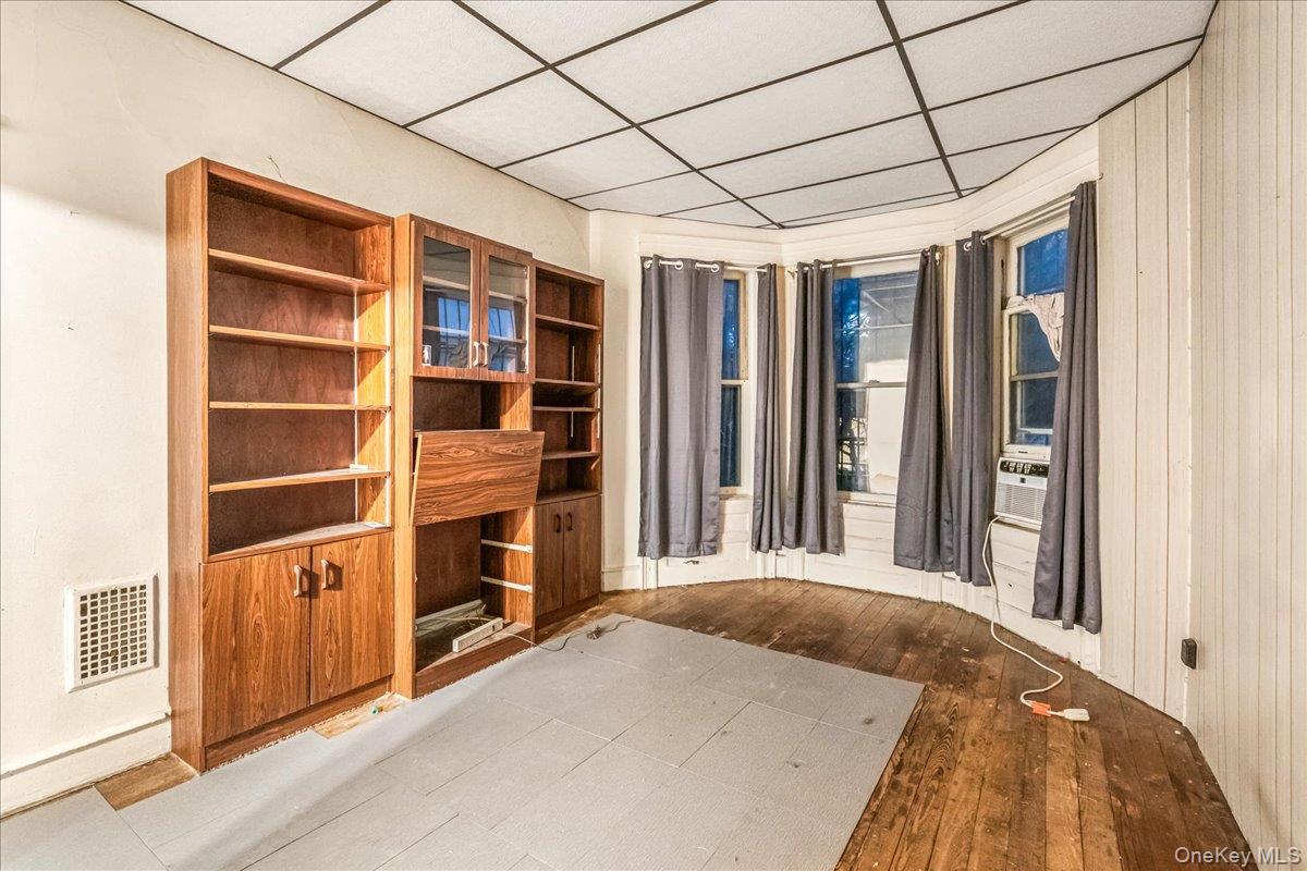 #18 photo, 94-20 86th Road, קווינס Woodhaven , NY 11421