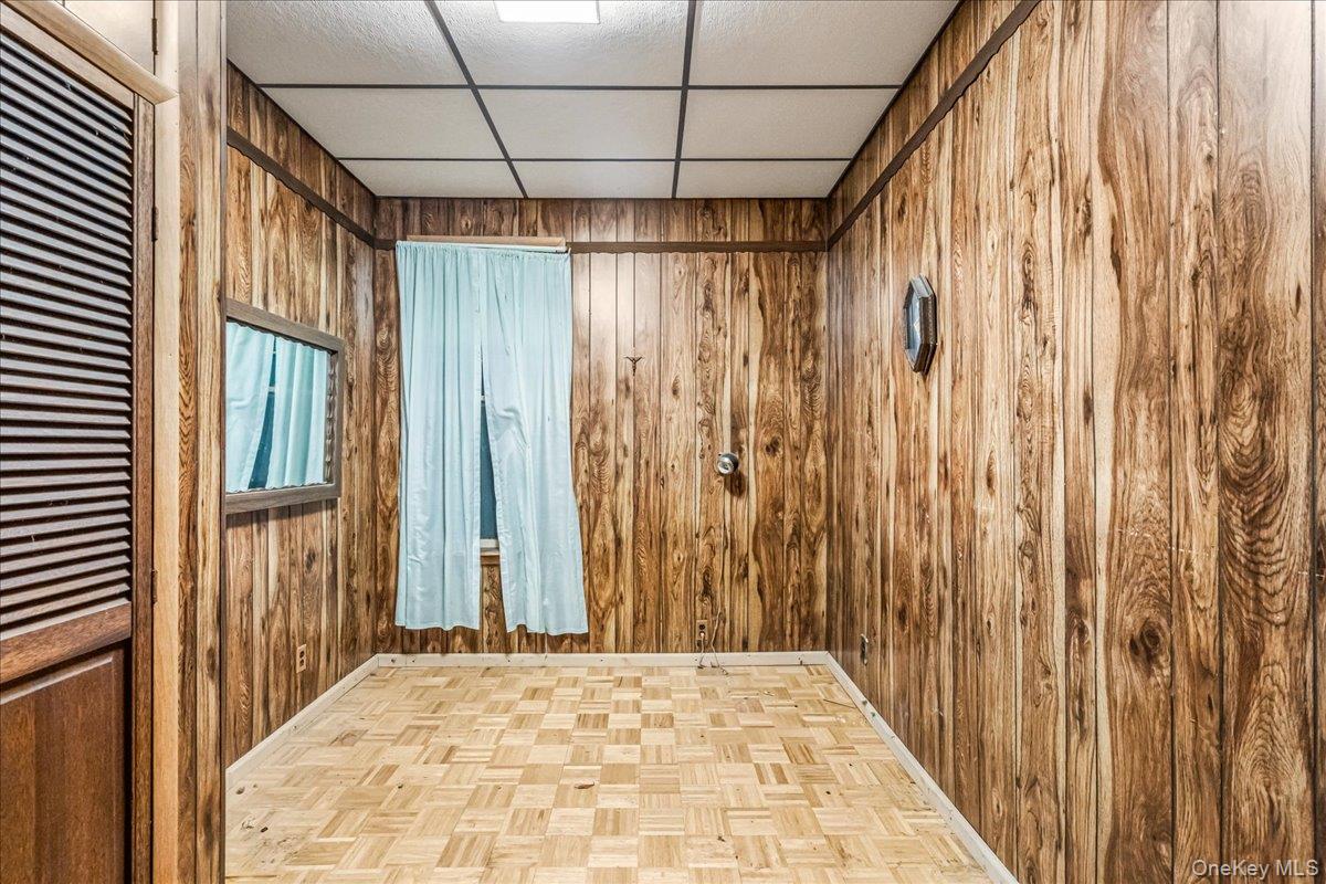 #4 photo, 94-20 86th Road, קווינס Woodhaven , NY 11421