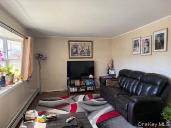 #3 photo, 317 Whipple Street, Brentwood , NY 11717