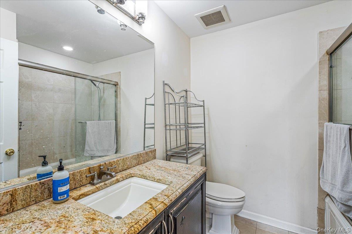 #14 photo, 12303 Lax Avenue, קווינס College Point , NY 11356