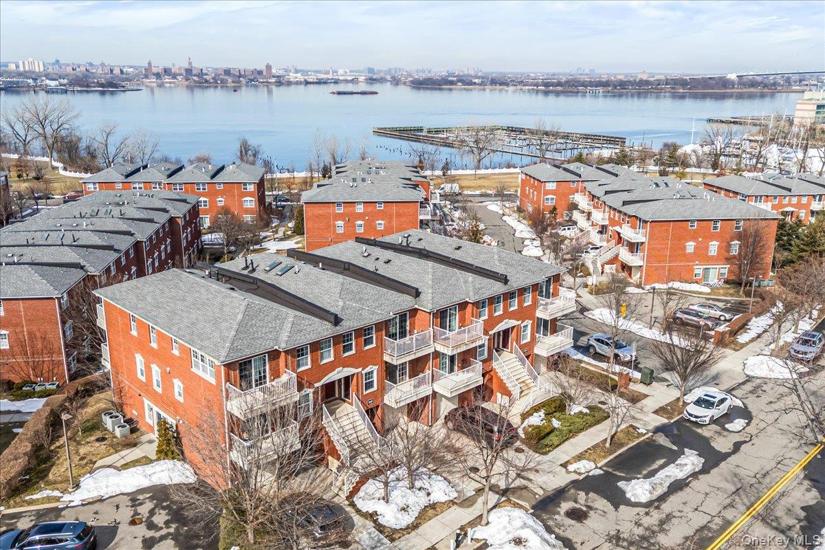 #2 photo, 12303 Lax Avenue, קווינס College Point , NY 11356