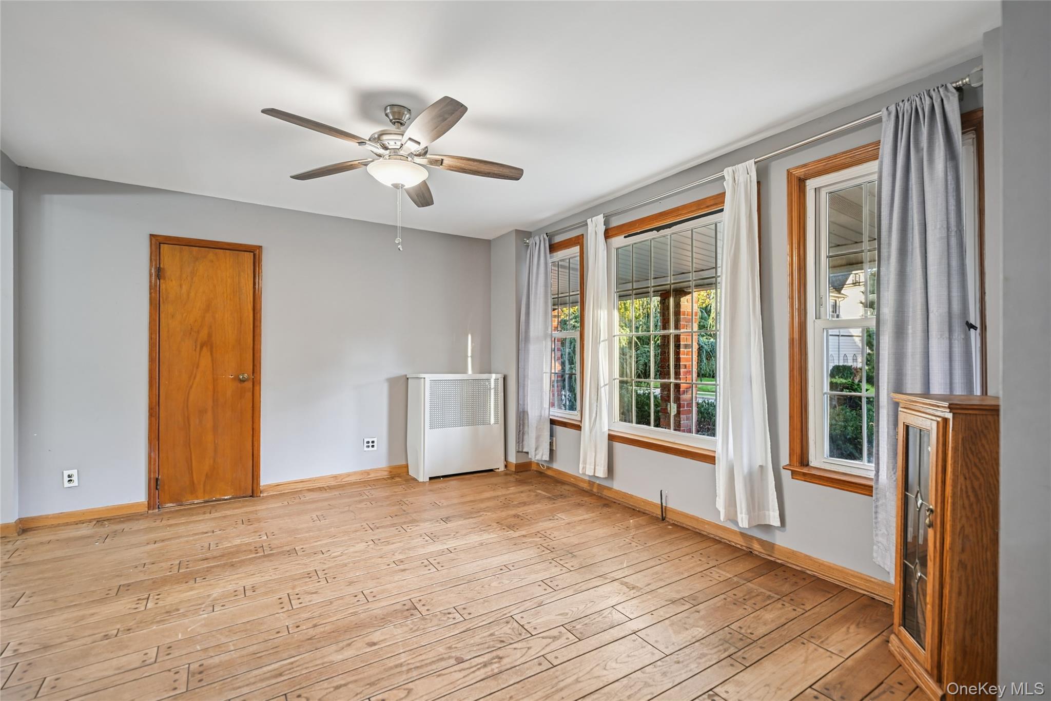 #16 photo, 103 Smith Street, מחוז נסאו Lynbrook , NY 11563