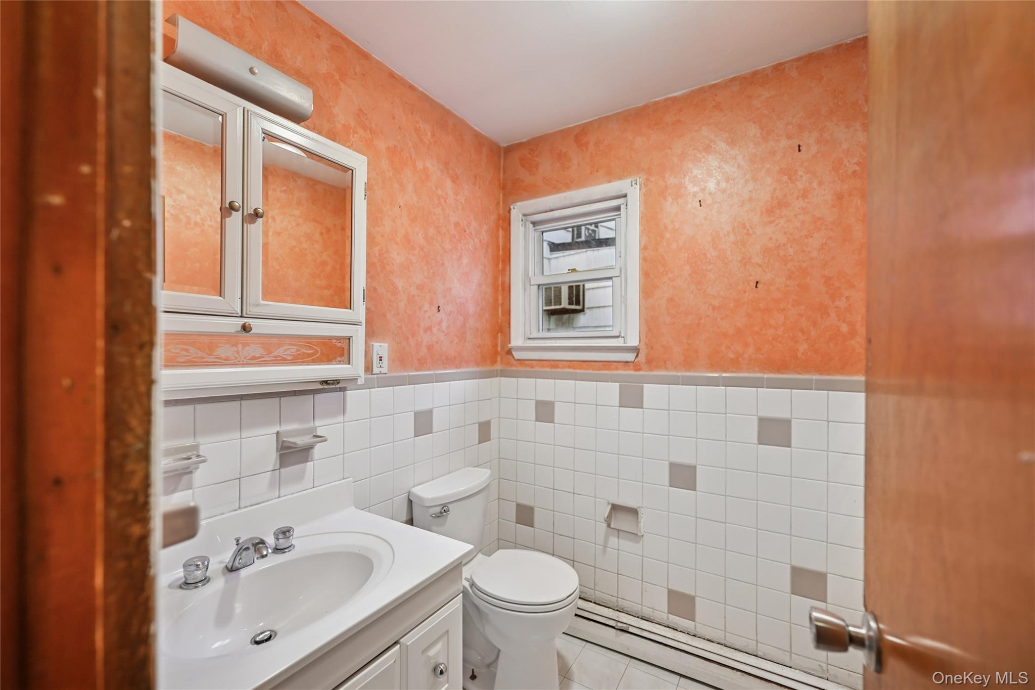 #9 photo, 103 Smith Street, מחוז נסאו Lynbrook , NY 11563