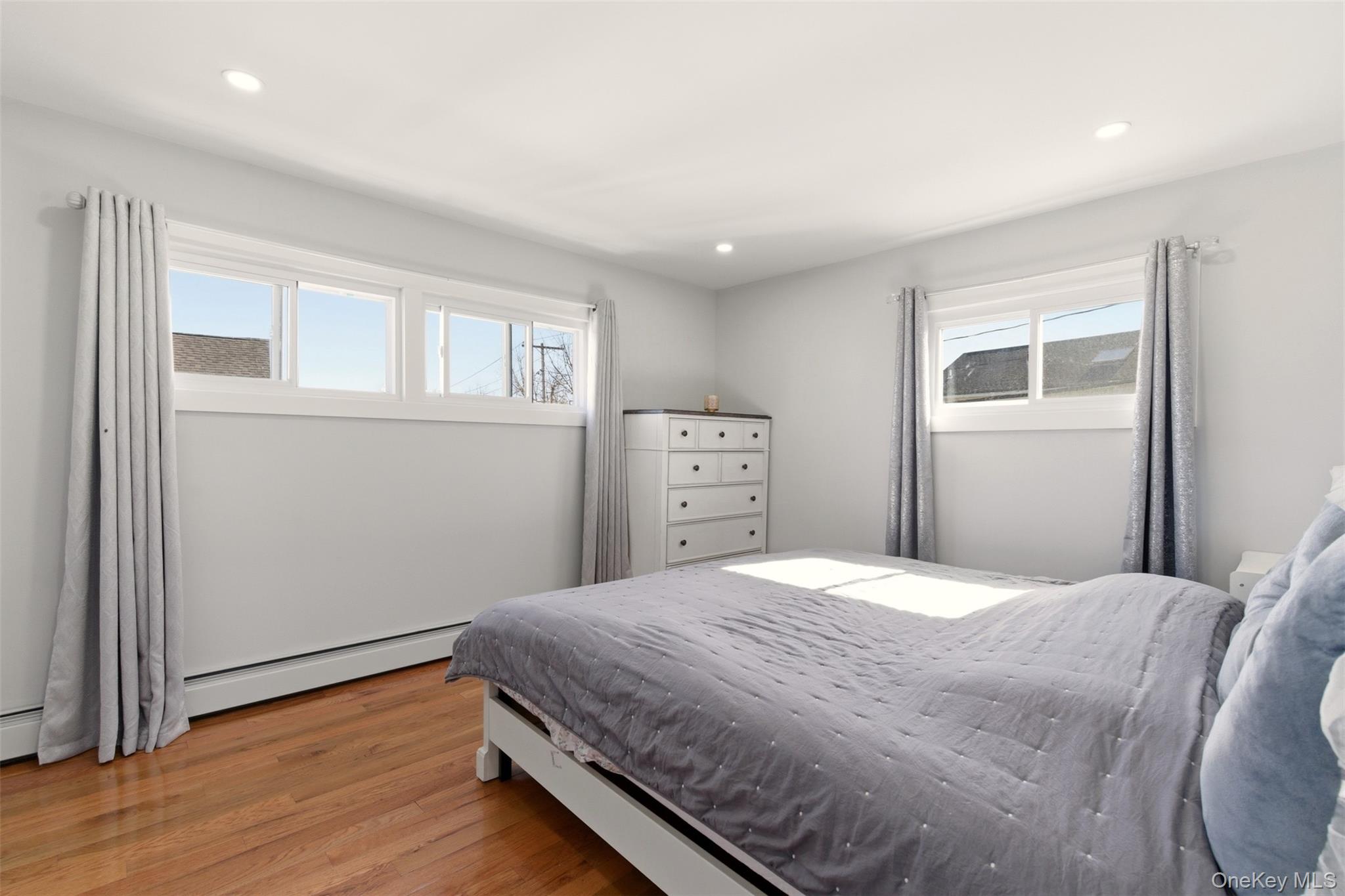 #18 photo, 557 Woodbury Road, Plainview , NY 11803