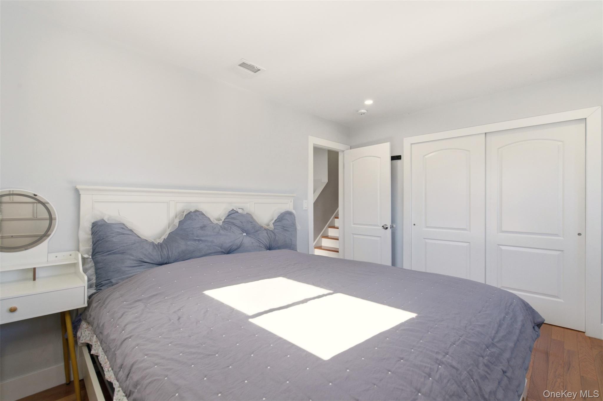 #20 photo, 557 Woodbury Road, Plainview , NY 11803