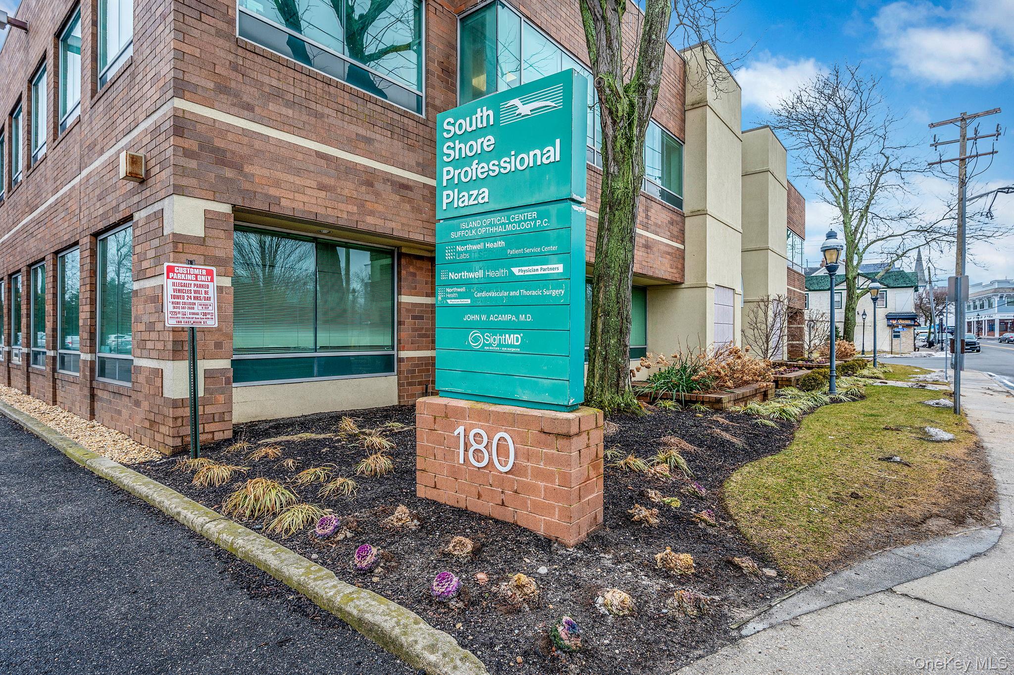 #3 photo, 180 E Montauk Highway, Bay Shore , NY 11706