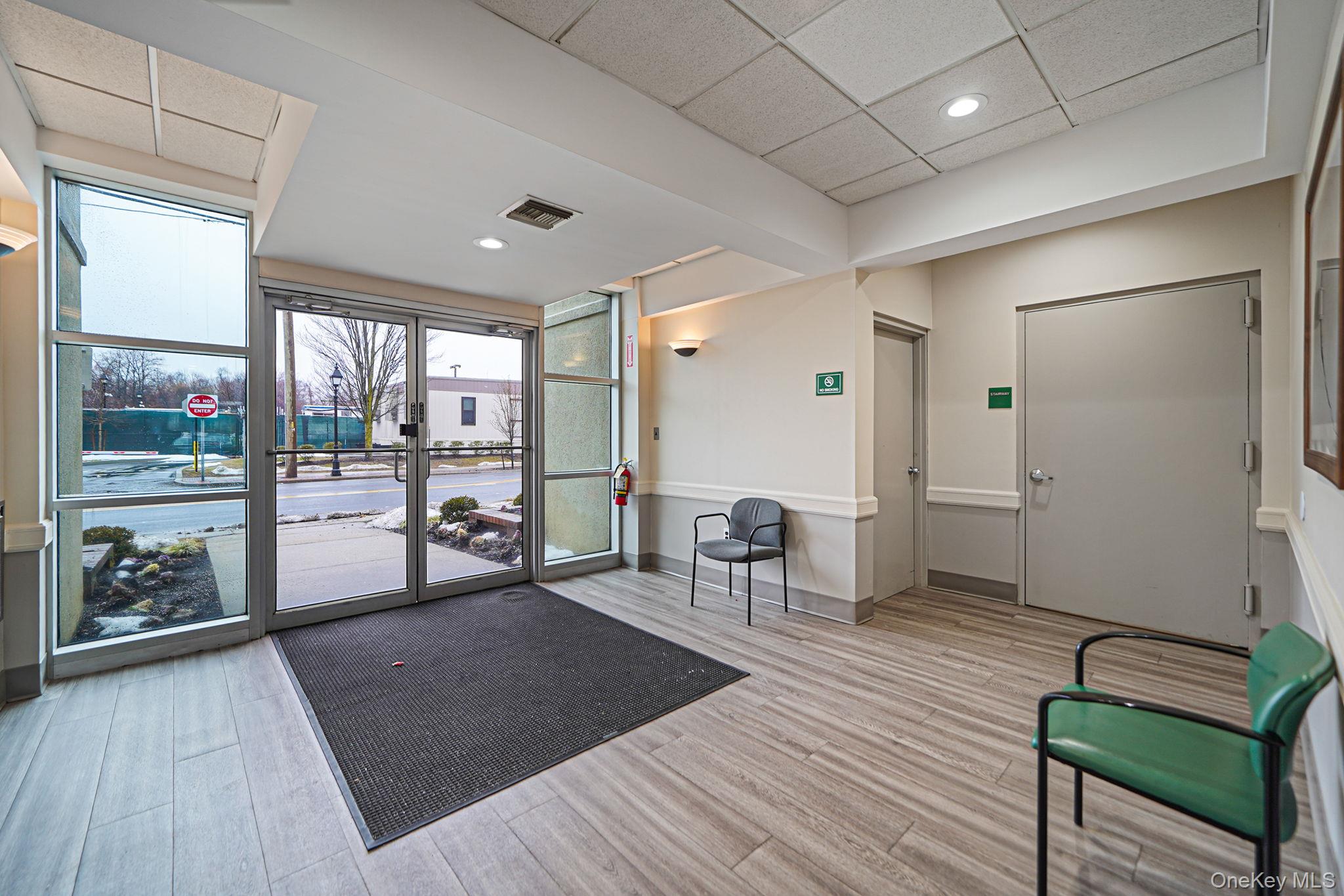 #8 photo, 180 E Montauk Highway, Bay Shore , NY 11706