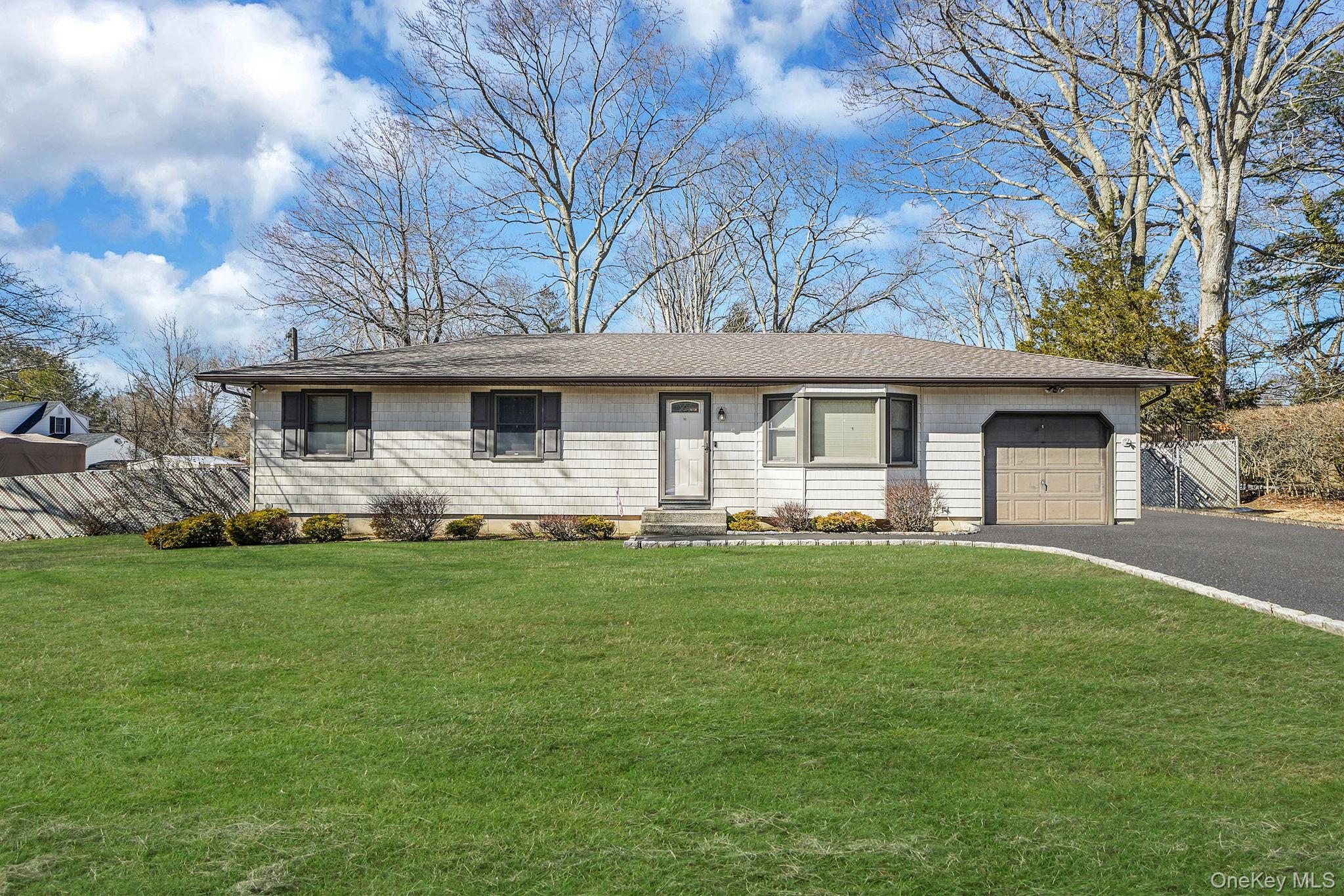 #2 photo, 300 Tyler Avenue, Miller Place , NY 11764