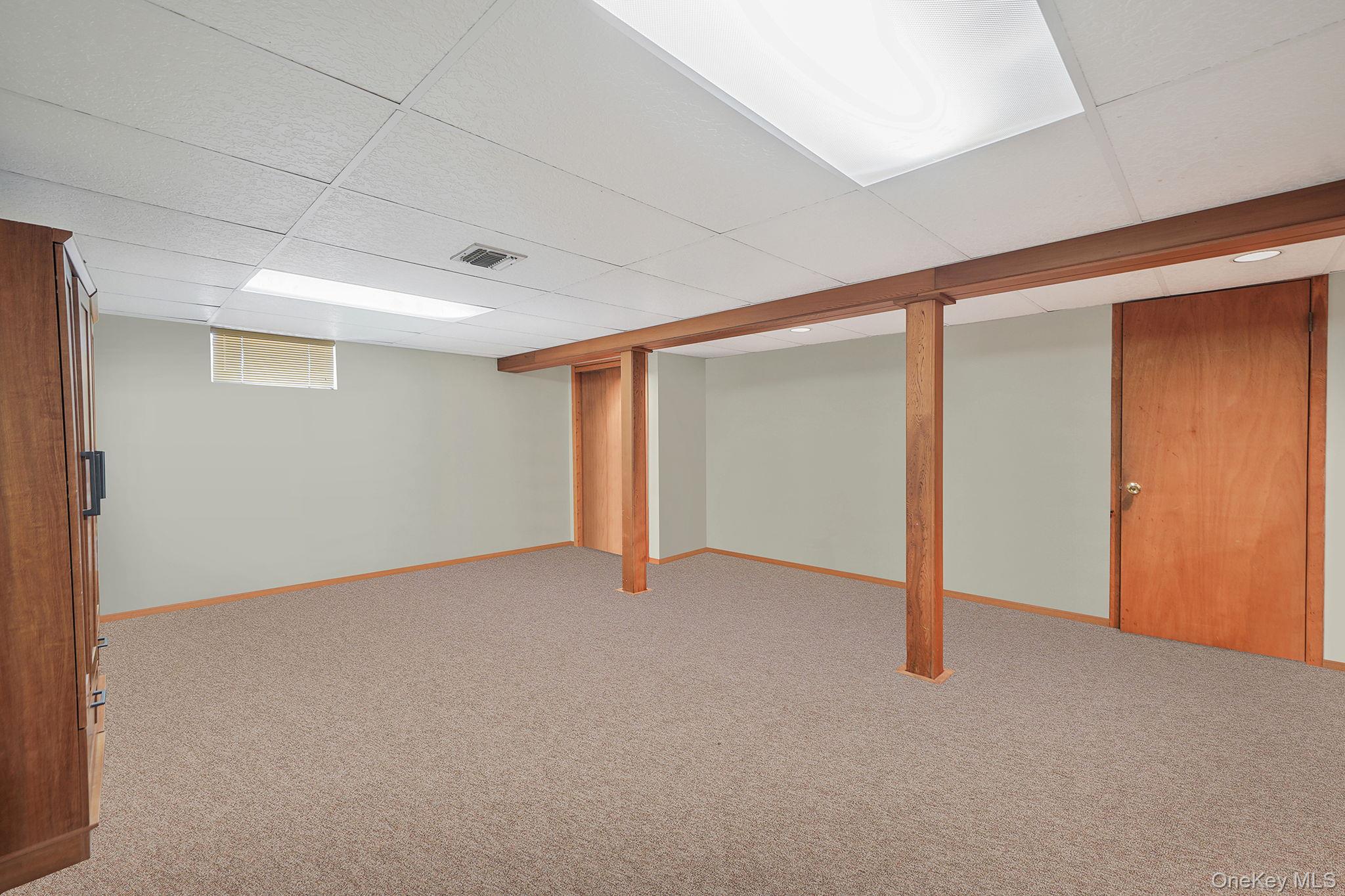 #20 photo, 300 Tyler Avenue, Miller Place , NY 11764