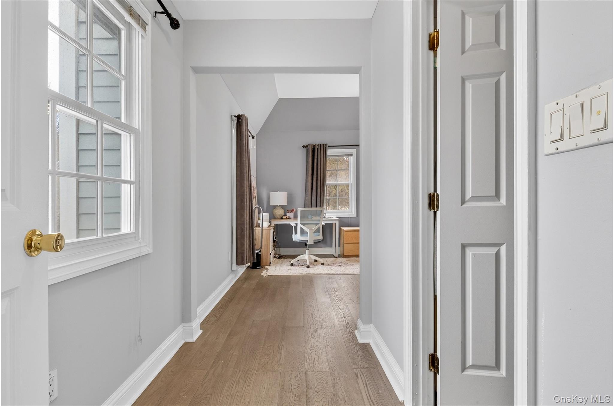 #13 photo, 14 Mackay Way, Roslyn , NY 11576