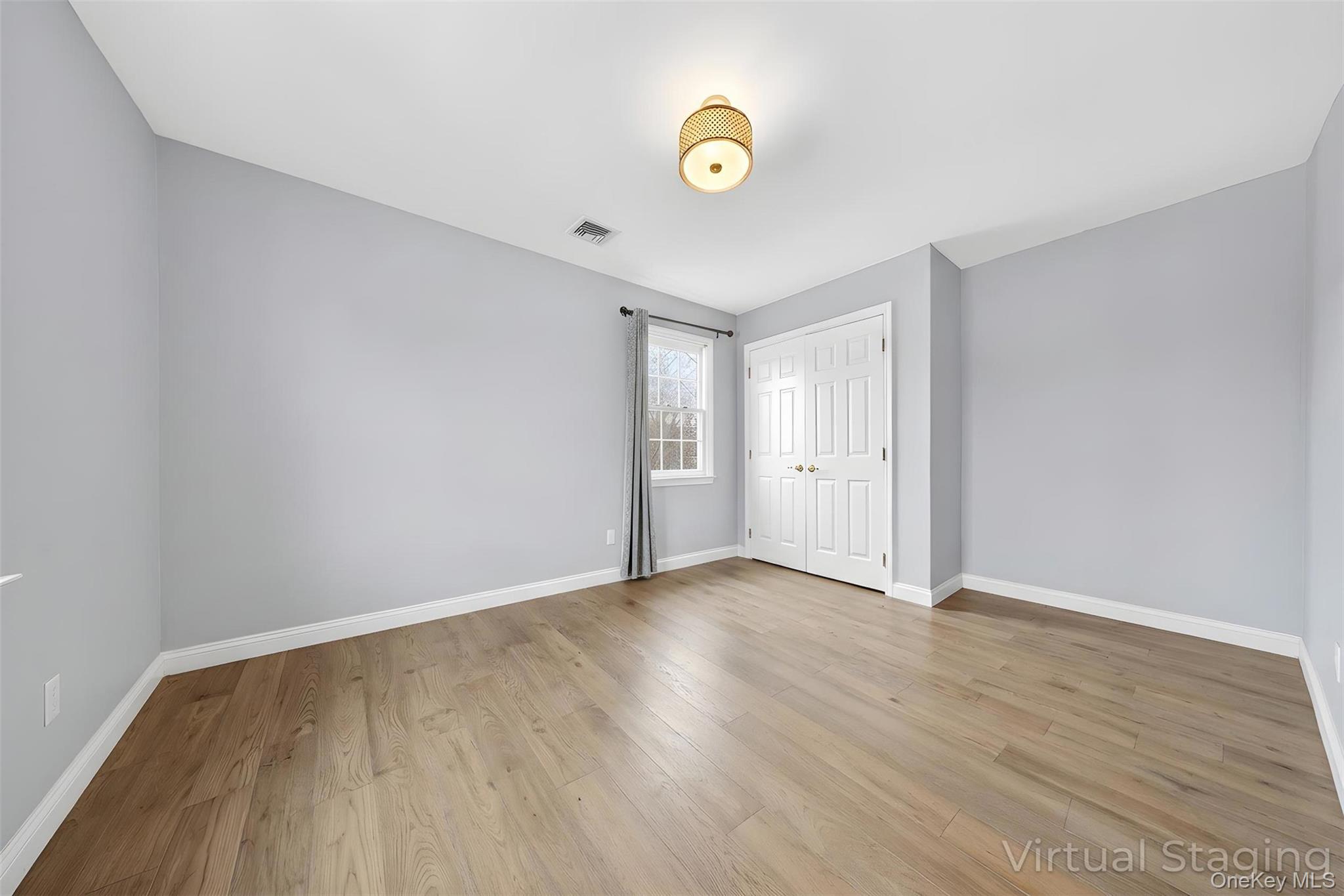 #20 photo, 14 Mackay Way, Roslyn , NY 11576