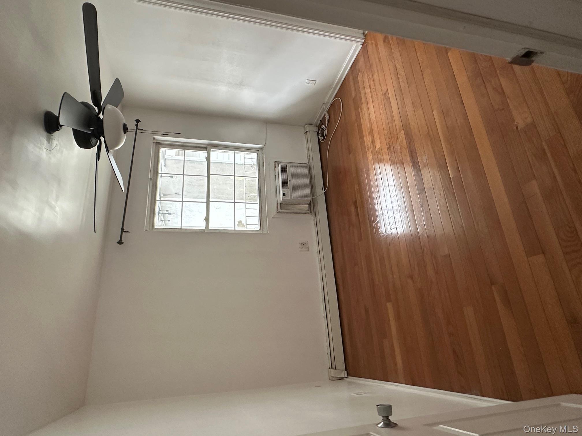 #9 photo, 131-04 140th Street, Jamaica , NY 11436