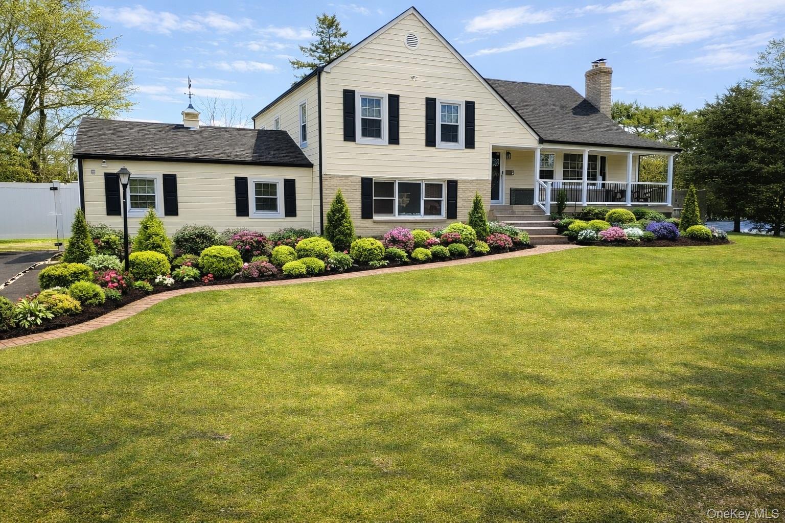 #1 photo, 39 West Lane, सफ़ोक काउंटी Bay Shore , NY 11706